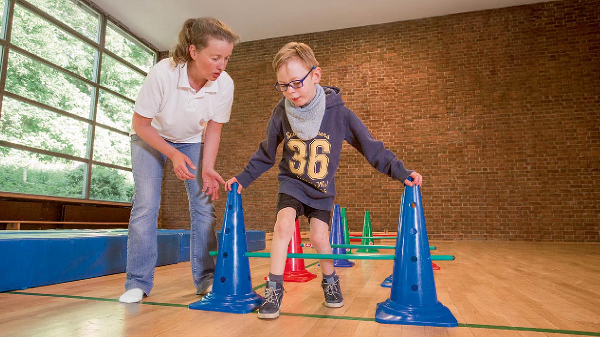 股関節　装具　内転制限　はさみ足　コサ アクティブ/コサ ジュニア