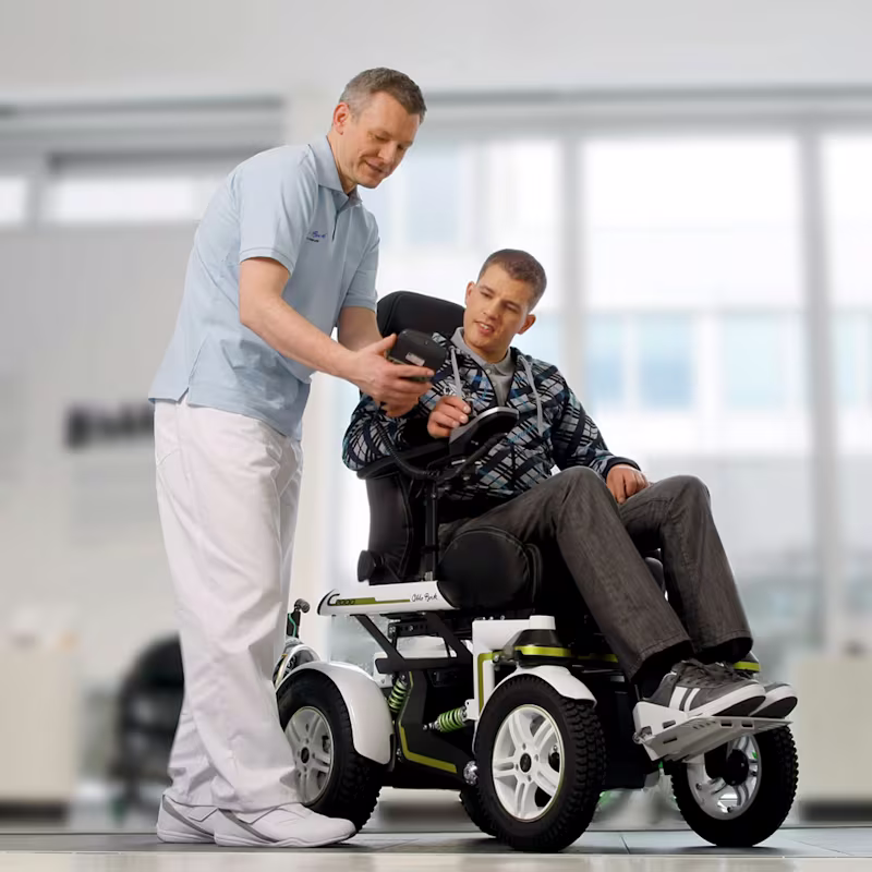 Quelles sont les caractéristiques d'un fauteuil roulant ?