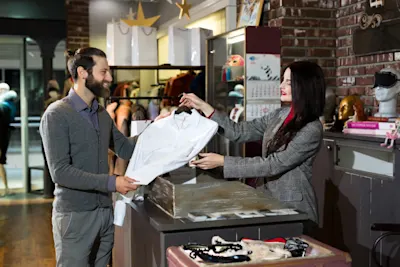 How to Create the Perfect In-Store Experience with Music: Strategy, Psychology, and Branding