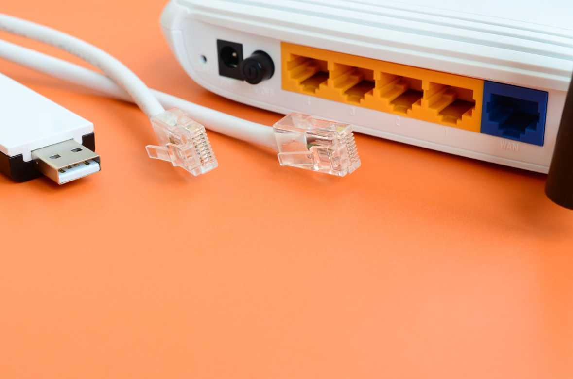 internet, kabels, router