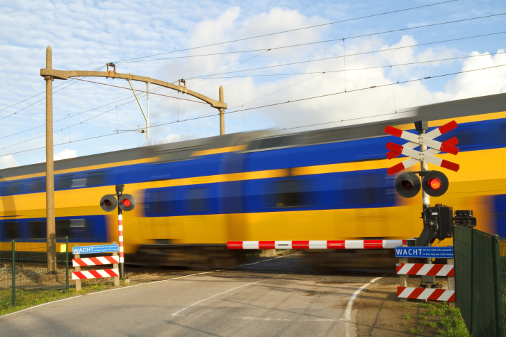 train-ns-vervoer-mobiliteit-reizen-forenzen