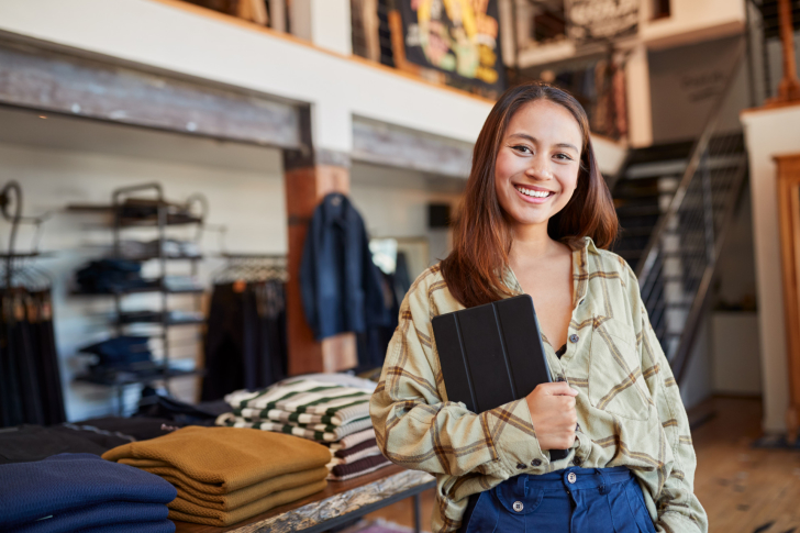 ondernemer-vrouw-kleding-winkel