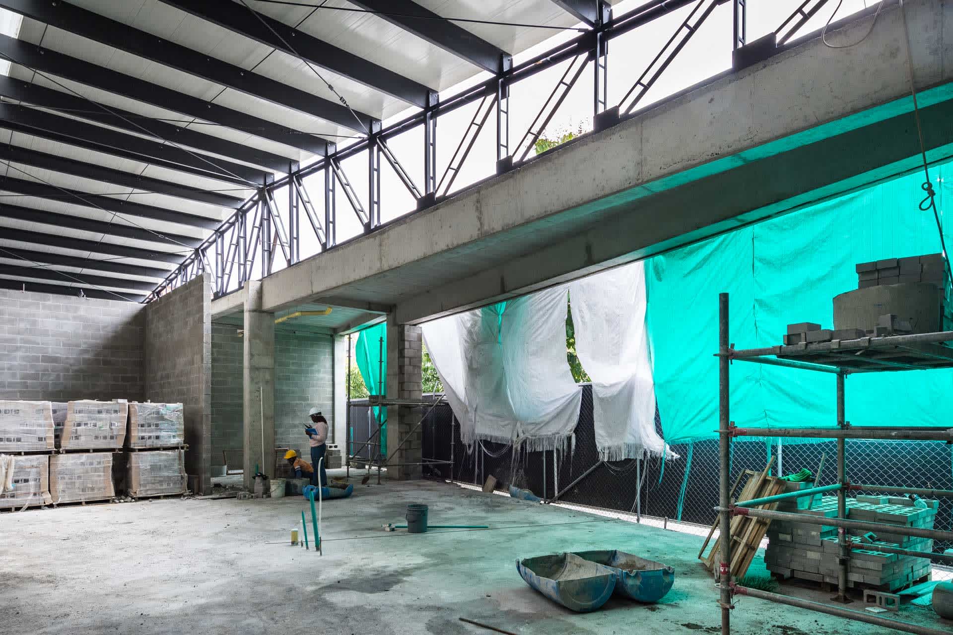 Locales comerciales en Estación 52 | Arquitectura y concreto