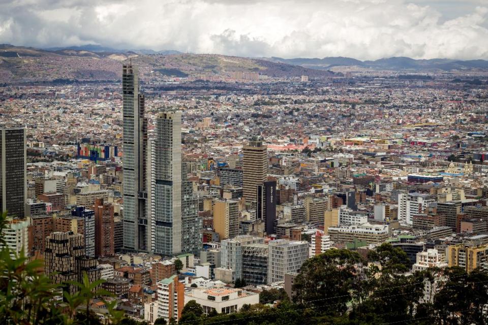 proyectos de vivienda en Bogotá sobre planos