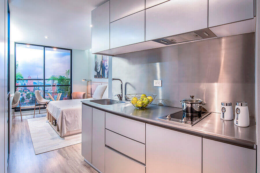 urban apartaestudios bogotá cocina