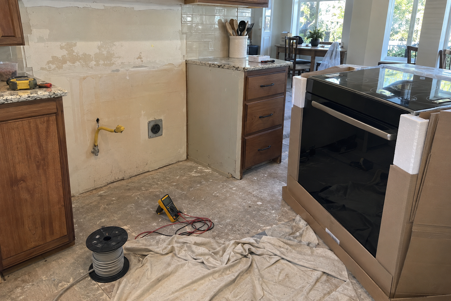 Switching From Gas to Induction in a Kitchen Remodel: Circuit, Panel, and Cabinet Changes