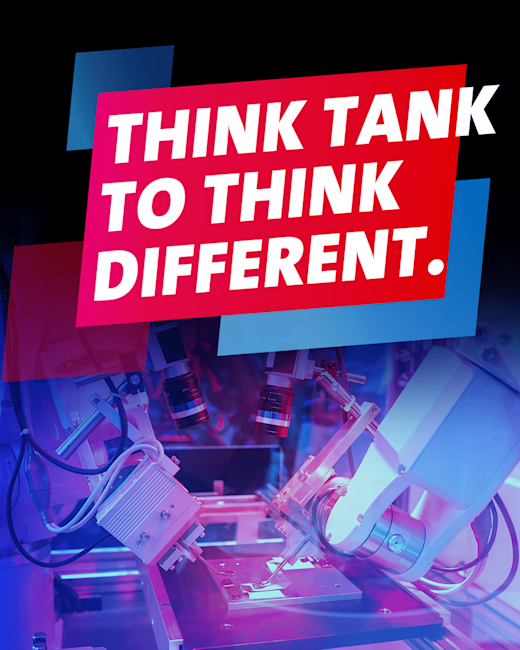 Case | HM | Gallery 2 Der Text „THINK TANK TO THINK DIFFERENT“ in Weiß auf Rot, vor blauem Hintergrund