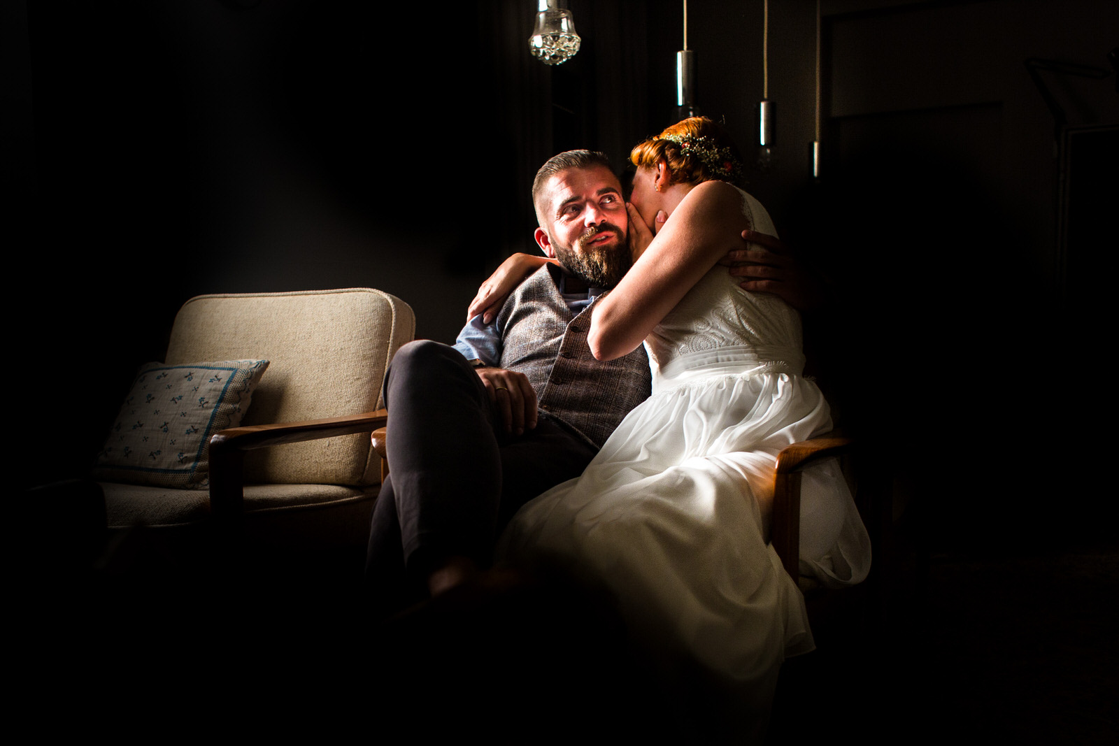 wedding-Hochzeitsfotograf-Frankfurt-hochzeit-haus-im-grünen-urban-freie-trauung-crazy-little-wedding-eva-hildenbeutel-14