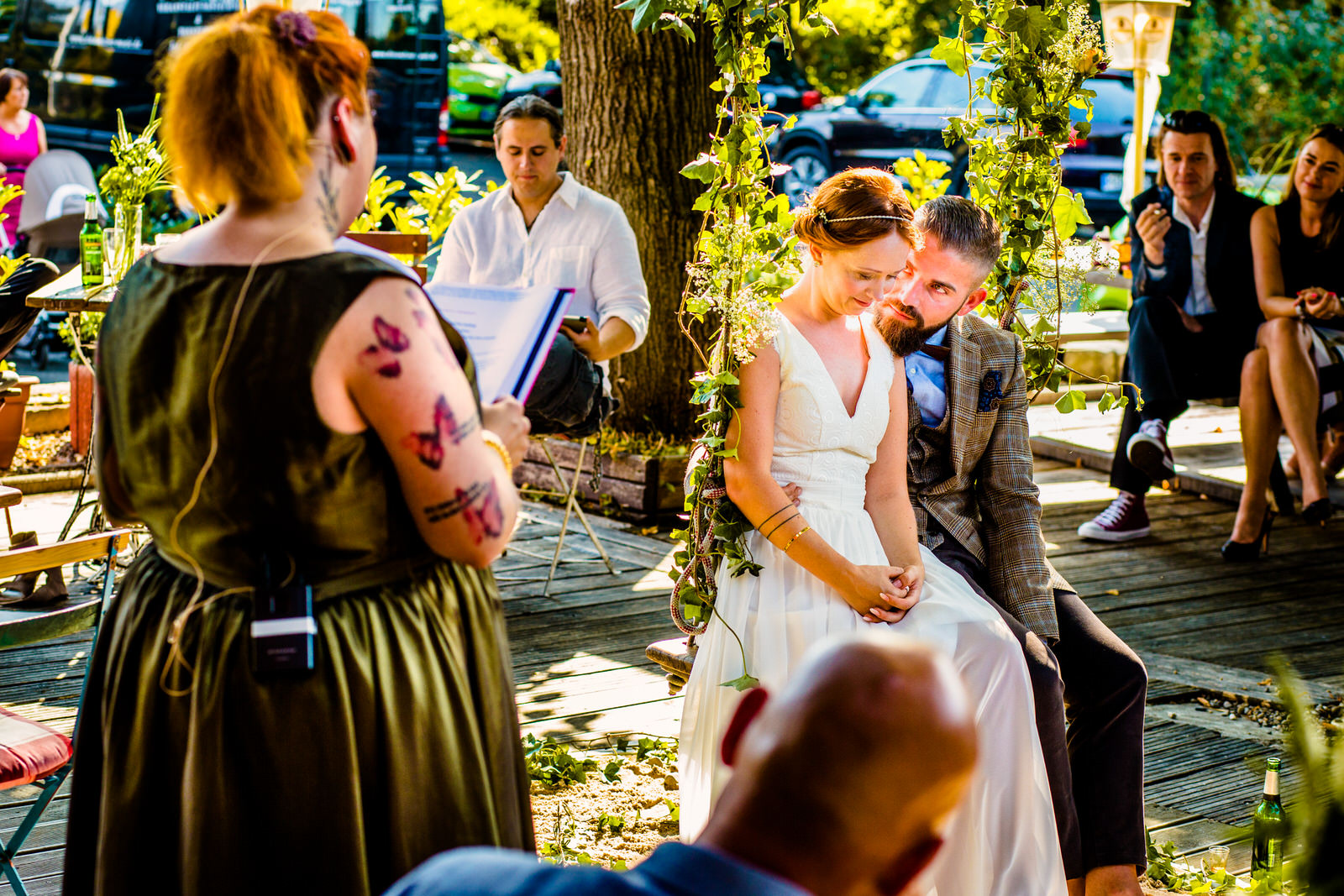 wedding-Hochzeitsfotograf-Frankfurt-hochzeit-haus-im-grünen-urban-freie-trauung-crazy-little-wedding-eva-hildenbeutel-8