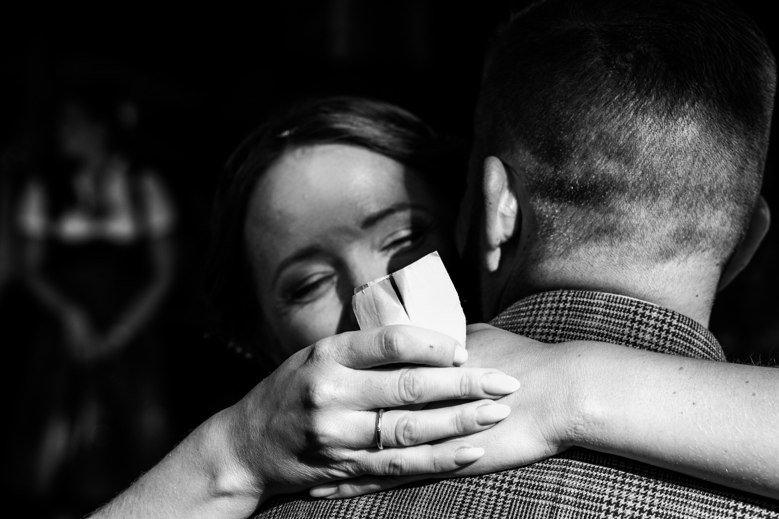 wedding-Hochzeitsfotograf-Frankfurt-hochzeit-haus-im-grünen-urban-freie-trauung-crazy-little-wedding-eva-hildenbeutel-11