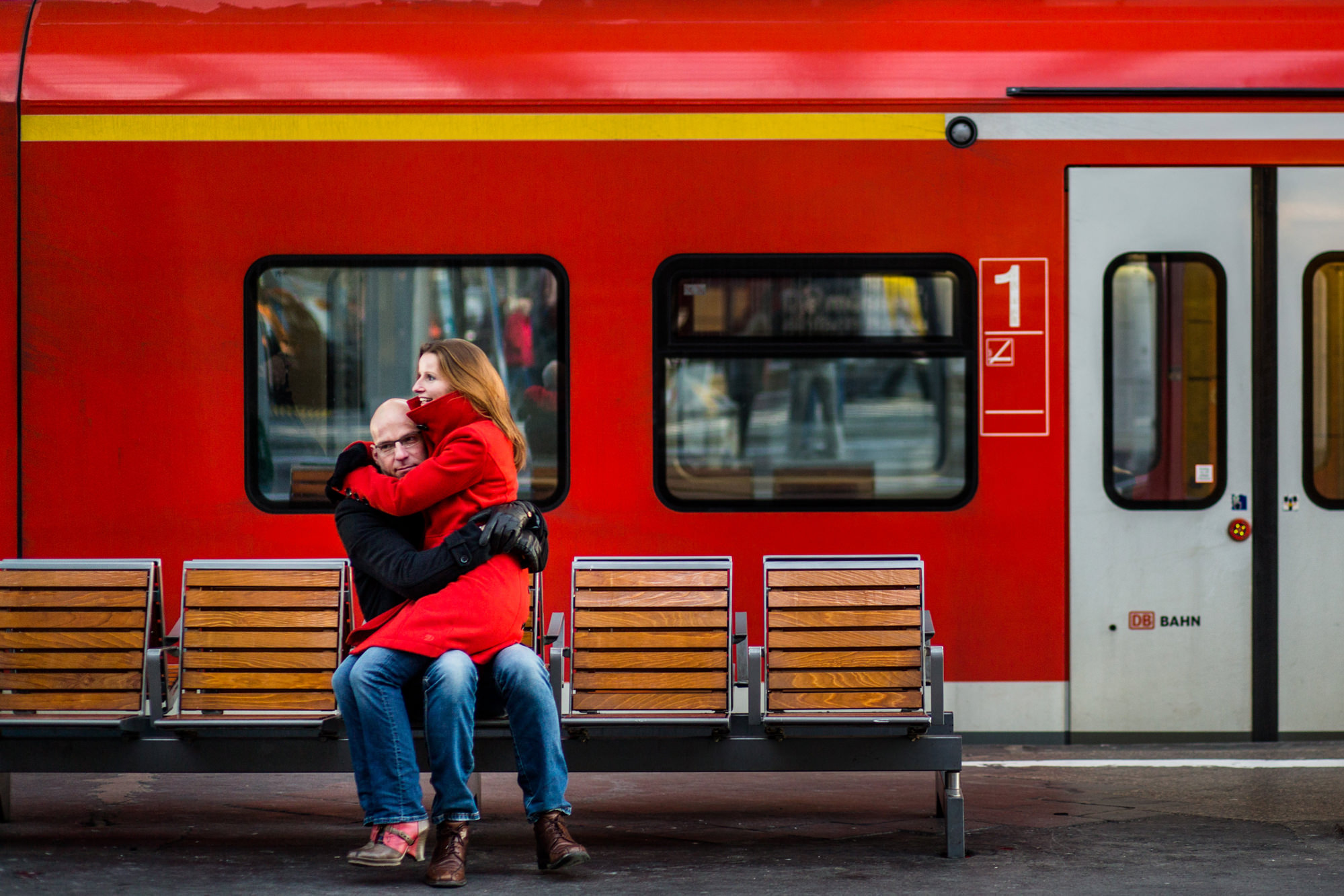 frankfurt-Paarshooting-verlobung-hauptbahnhof-eiserner-steg-1 (2)