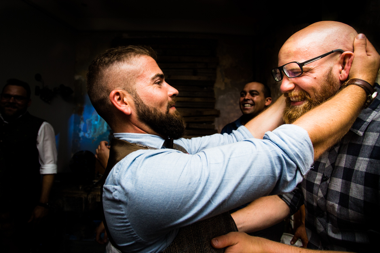 wedding-Hochzeitsfotograf-Frankfurt-hochzeit-haus-im-grünen-urban-freie-trauung-crazy-little-wedding-eva-hildenbeutel-24