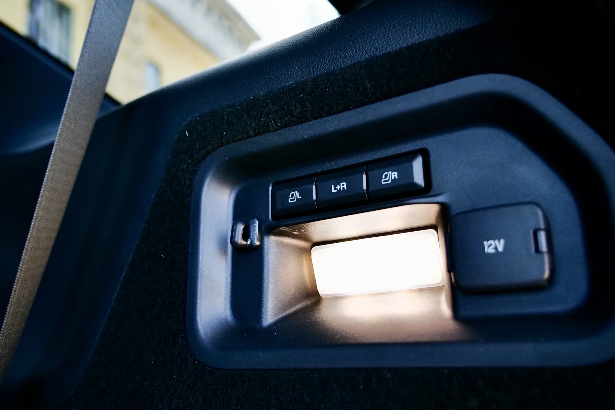 Ford Explorer – Interiør (9)