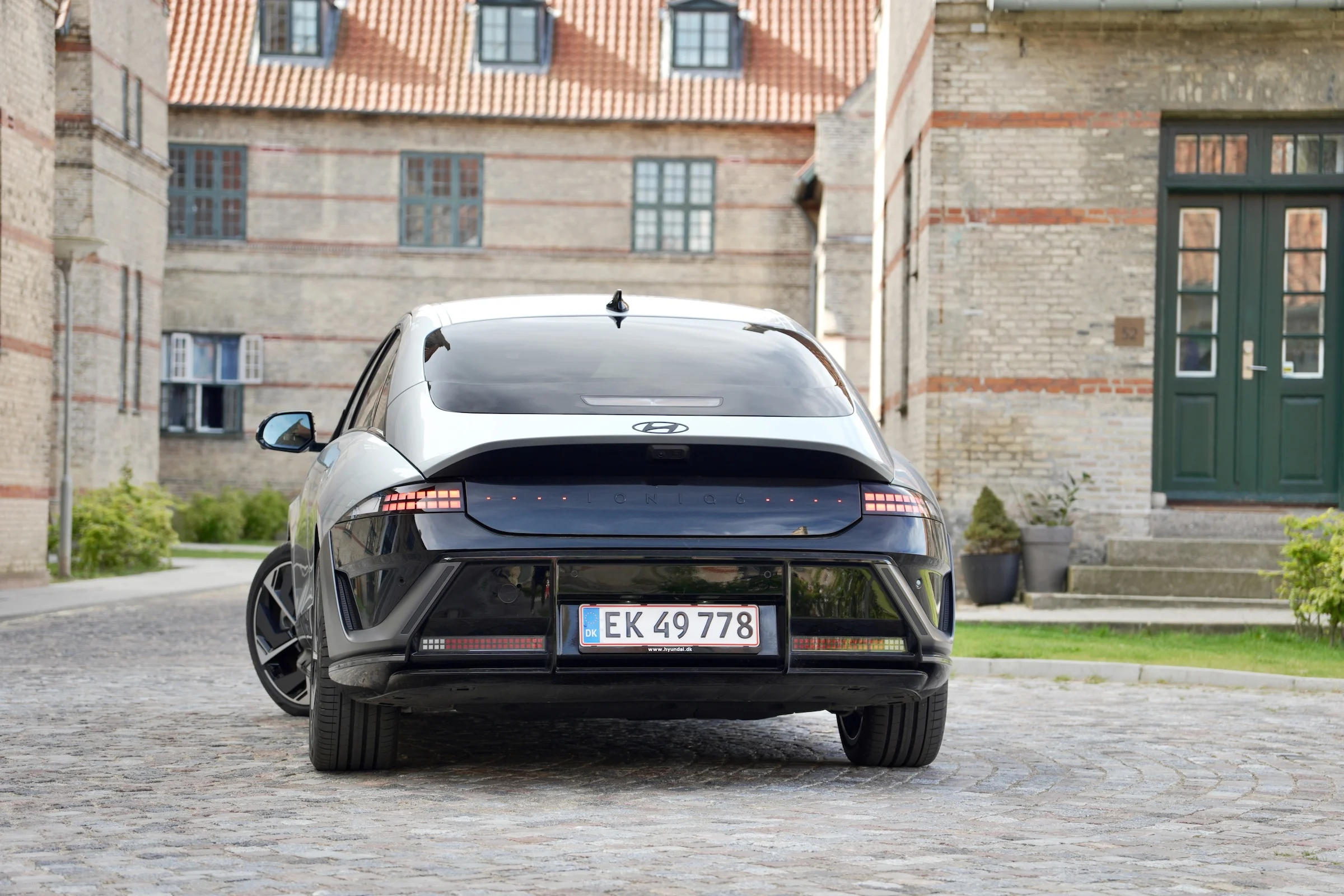 TEST Hyundai Ioniq 6 RWD N Line + MBB 377
