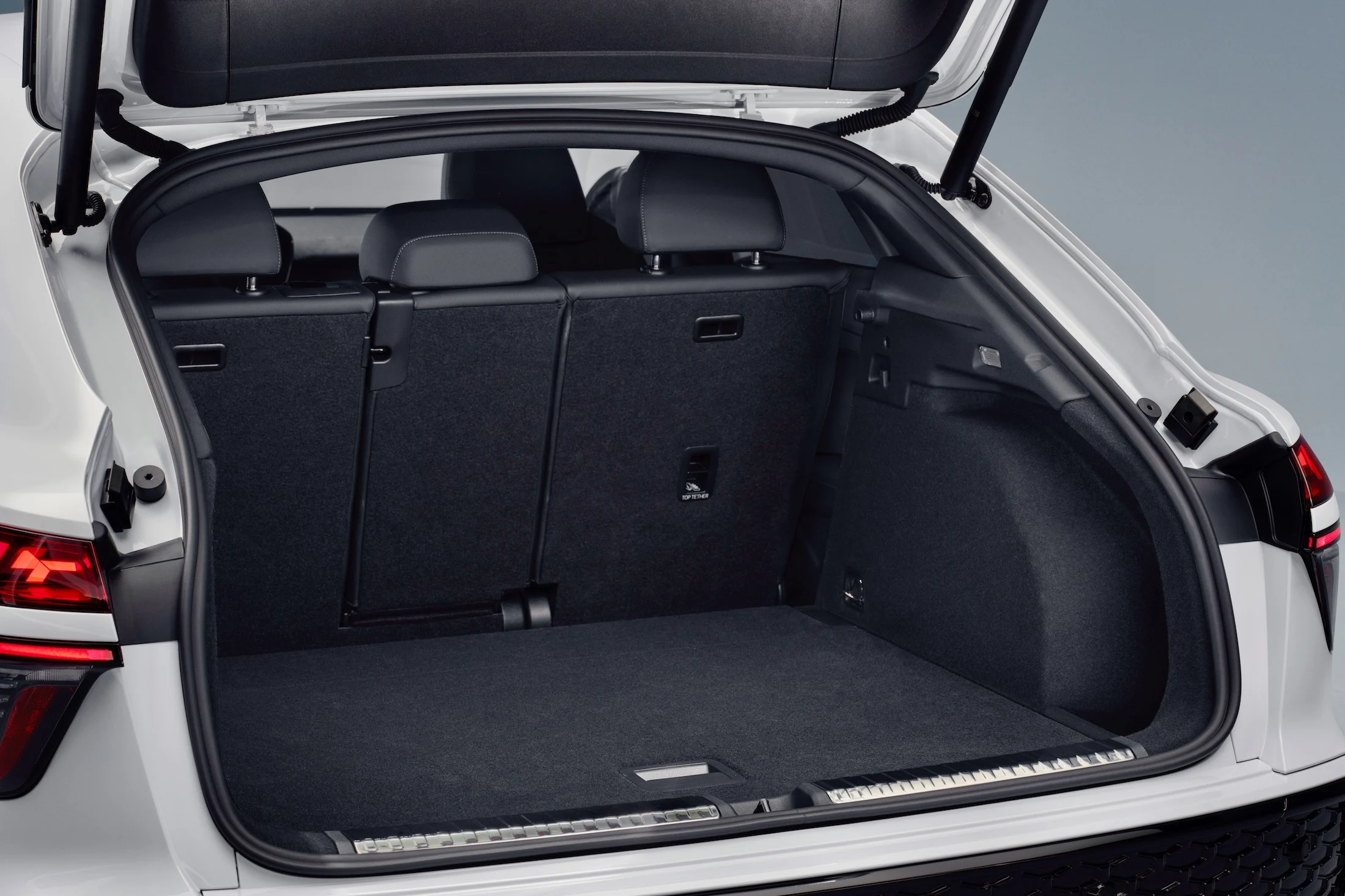 Audi Q3 Sportback 2025 370 large