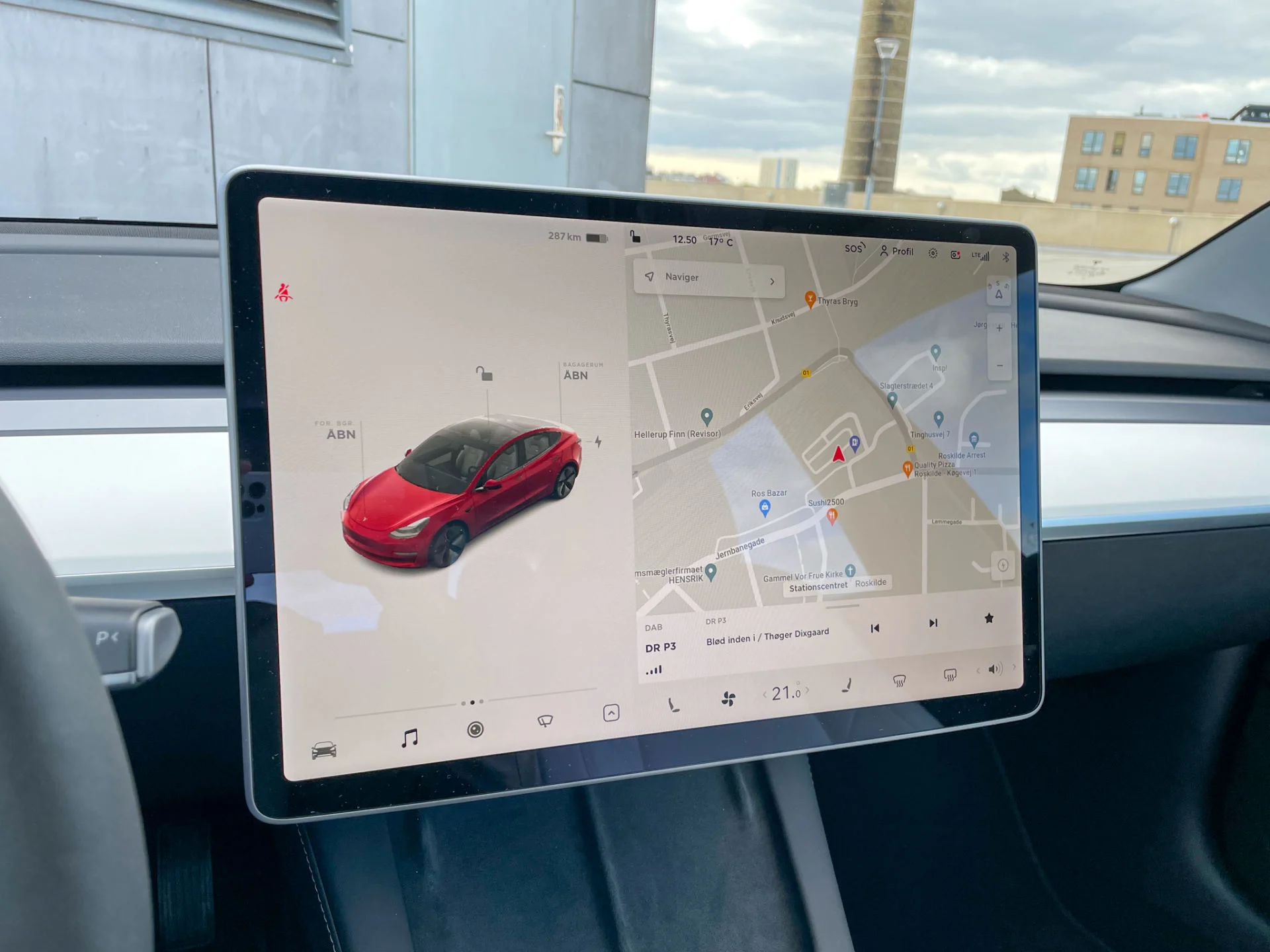 Tesla Model 3 (4)