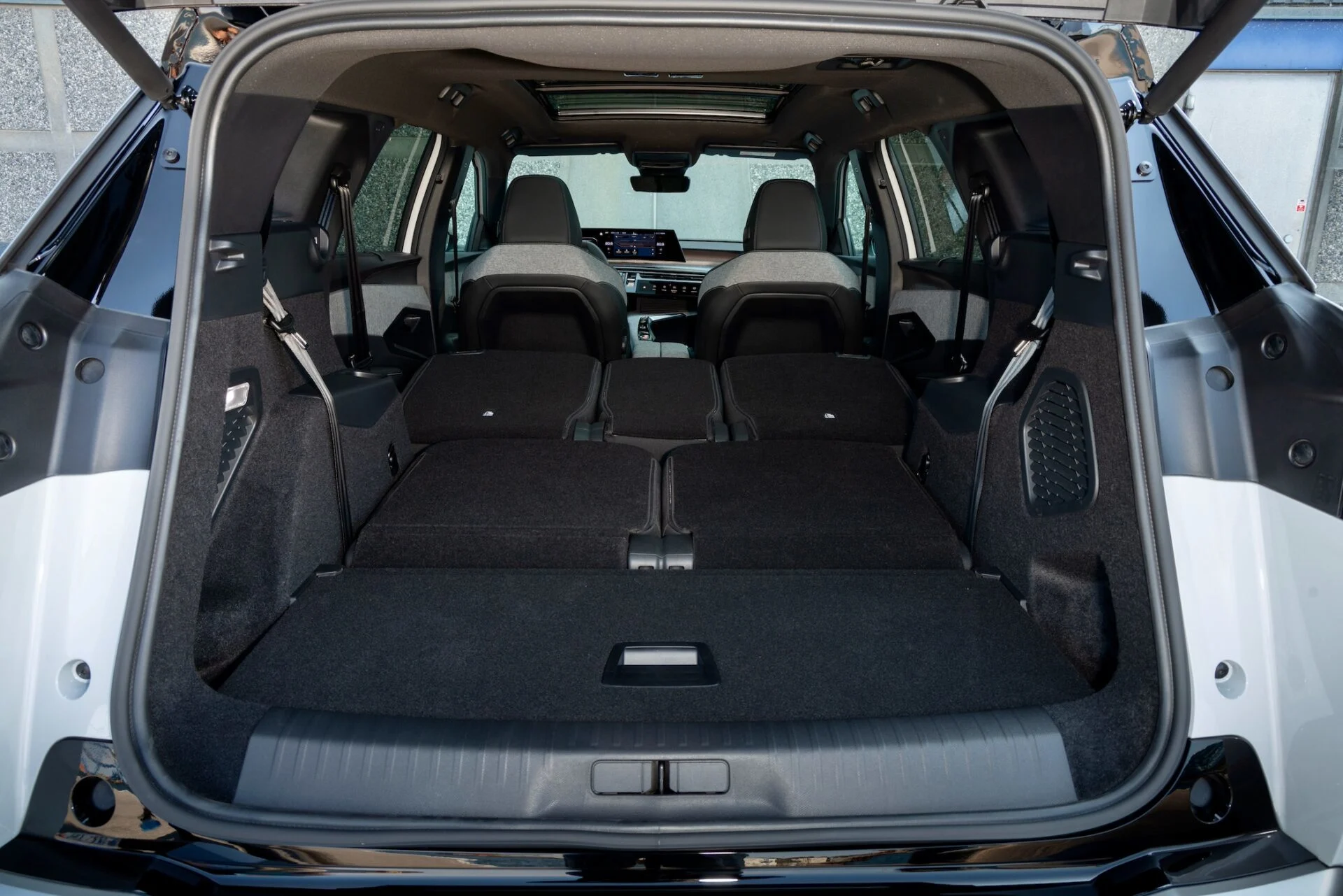 PEUGEOT_E5008TESTDRIVE_2406TC0058