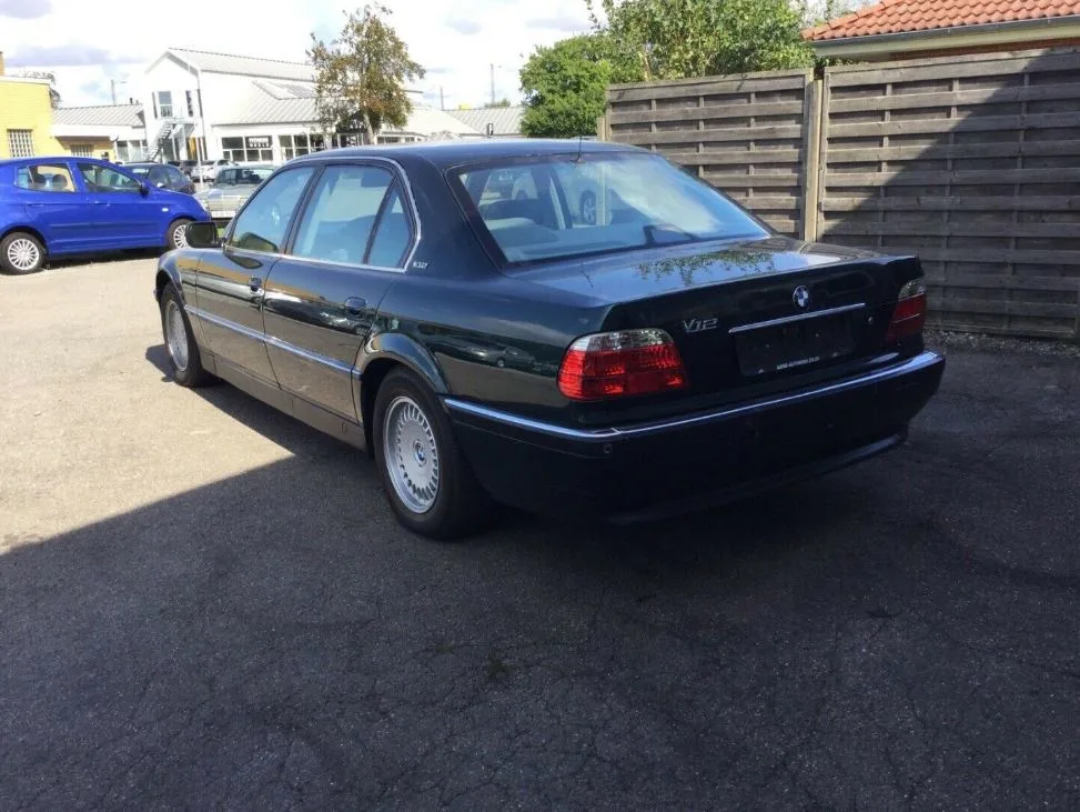 BMW 750iL bag