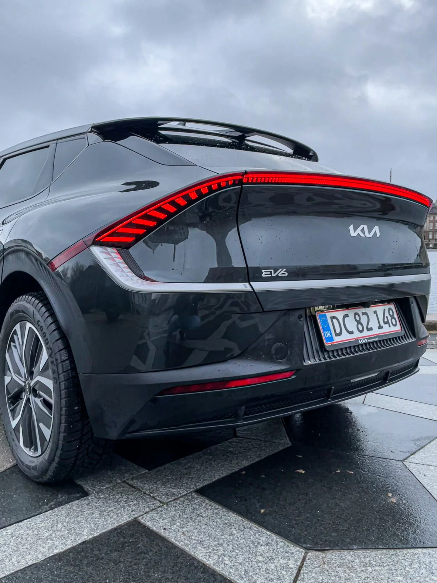 Kia EV6-11