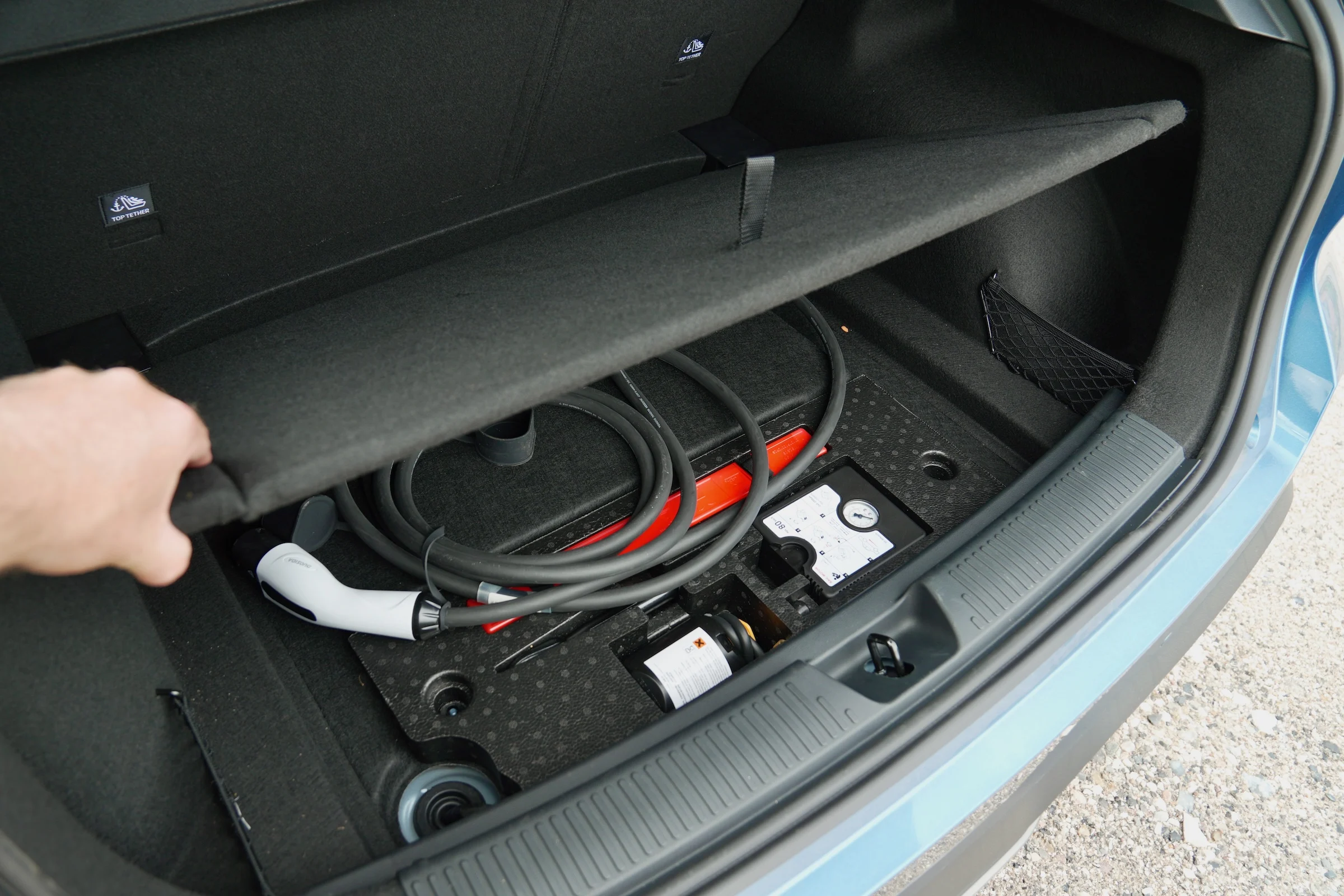 TEST MG4 EV Extended Range Luxury 2204