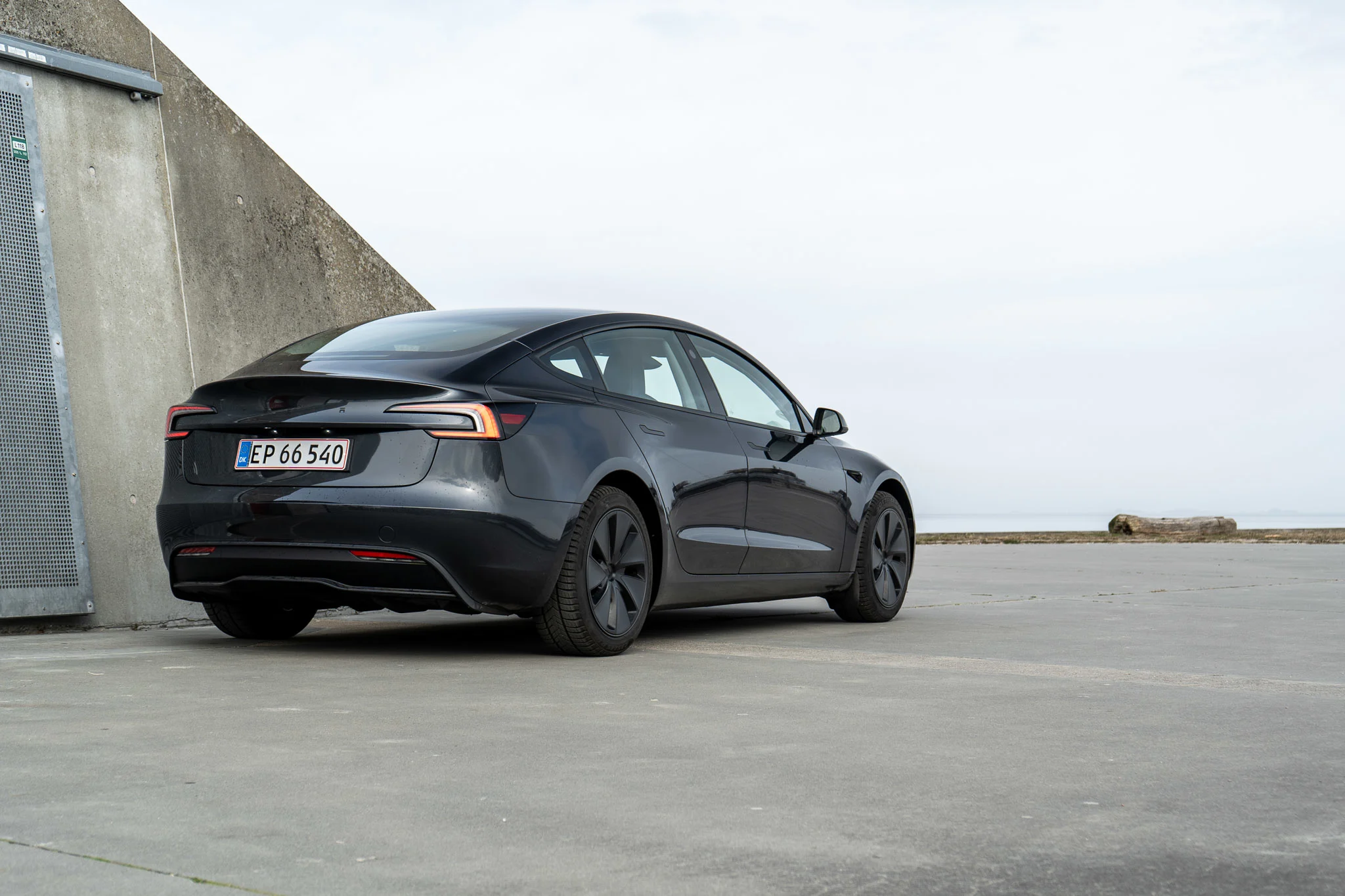 Tesla Model 3 RWD-27