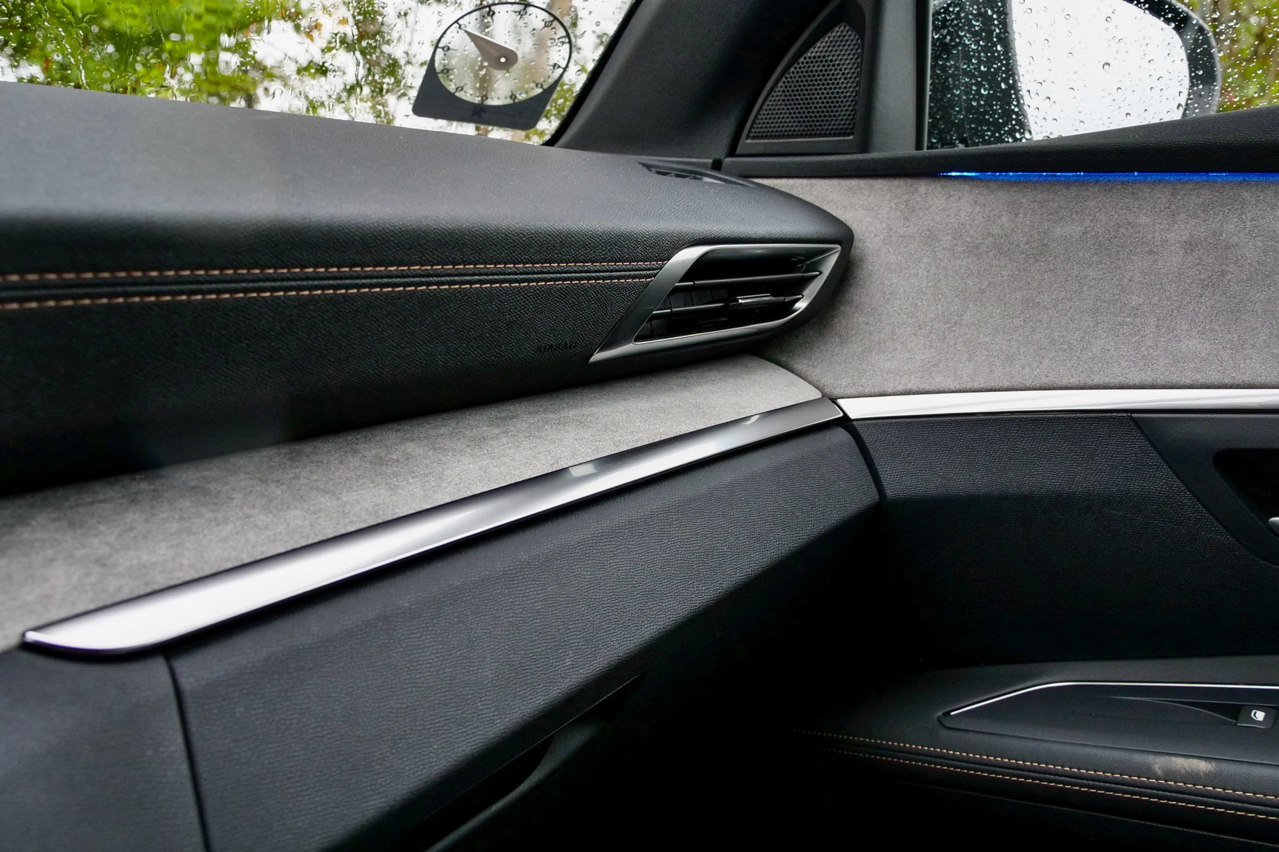 Peugeot 3008 Plug In &#8211; Interiør (2)
