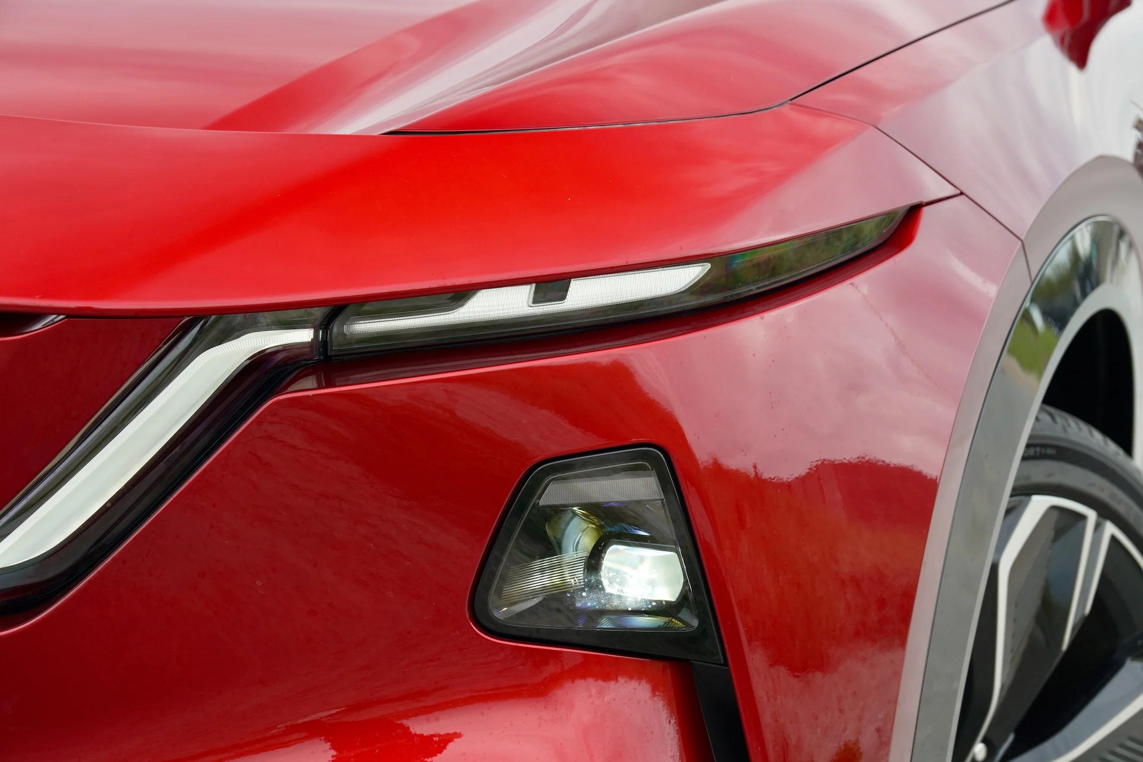 FØRSTE TUR Mazda CX-6e MBB 148