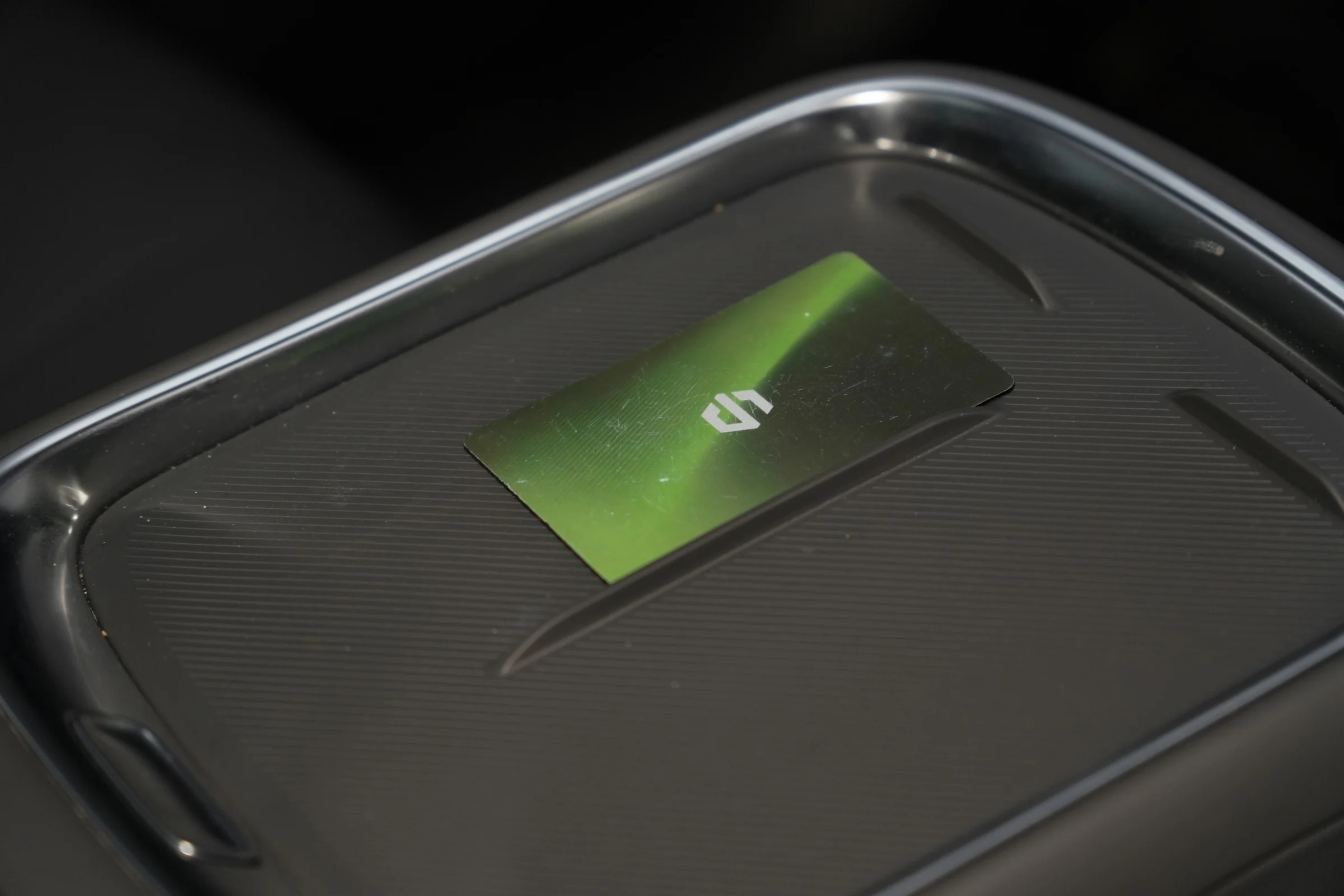 DUEL Leapmotor B10 vs Renault Scenic E-Tech MBB 239