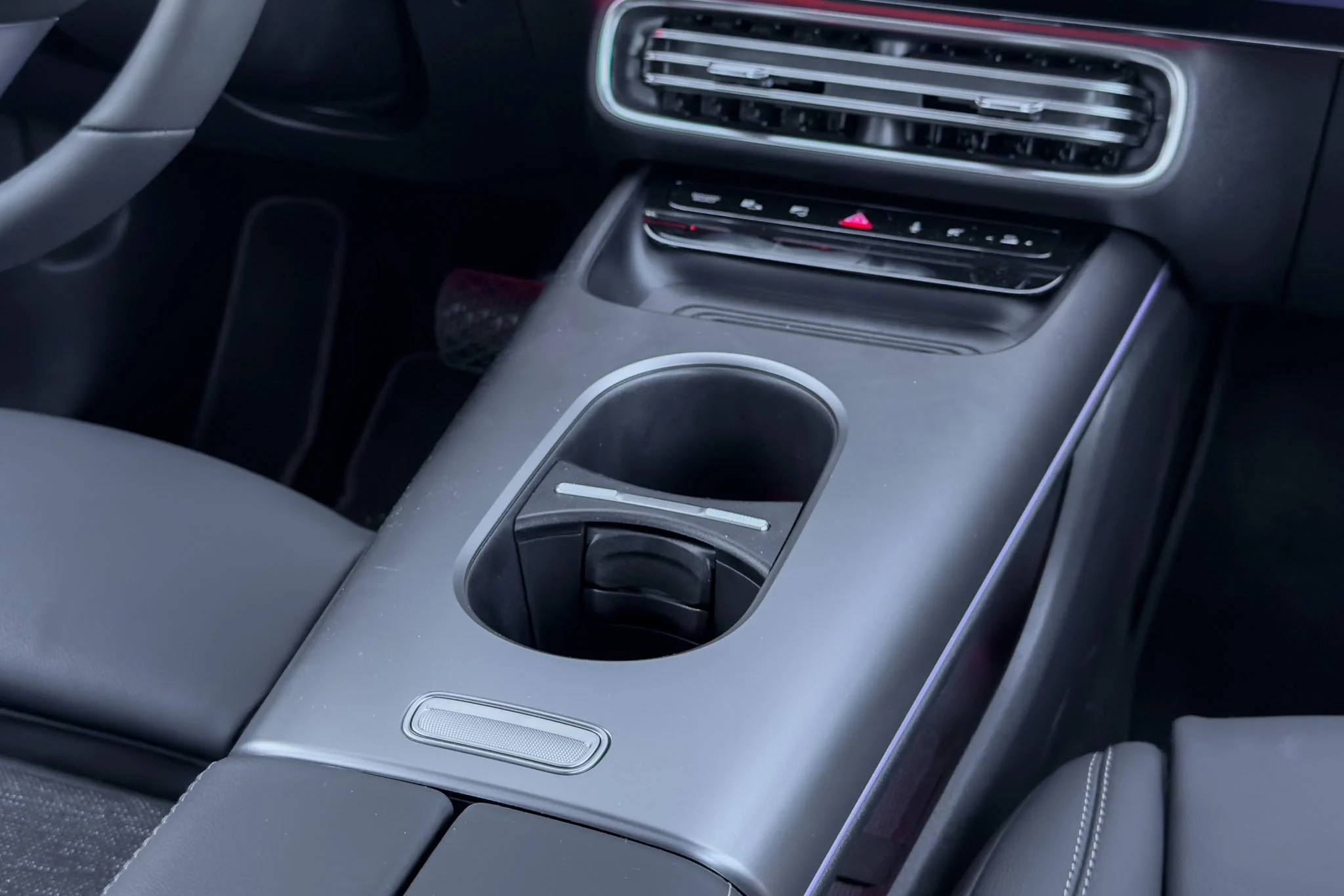 Mercedes-Benz CLA 200 - Interiør-6