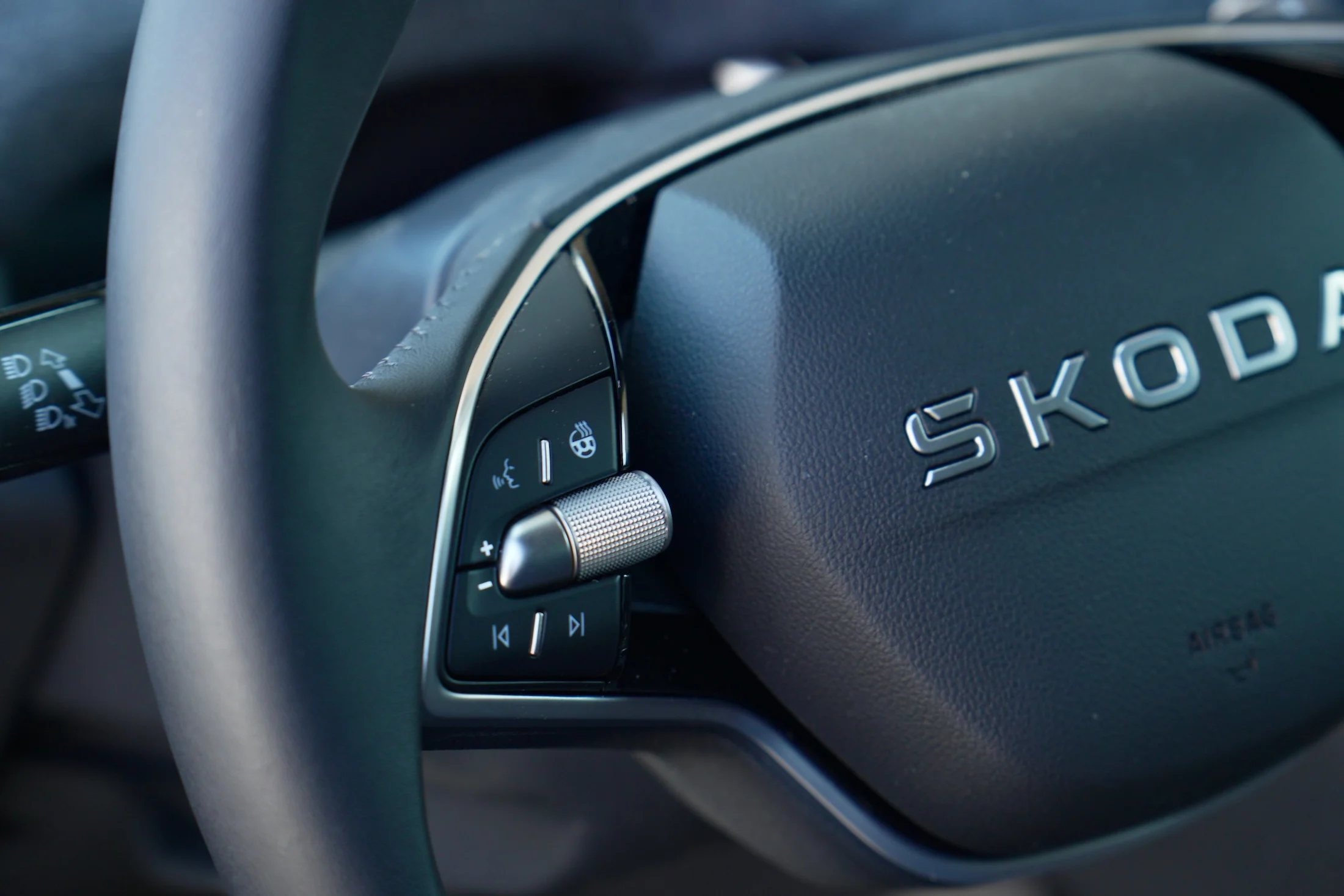STORTEST MG KIA SKODA MBB 686