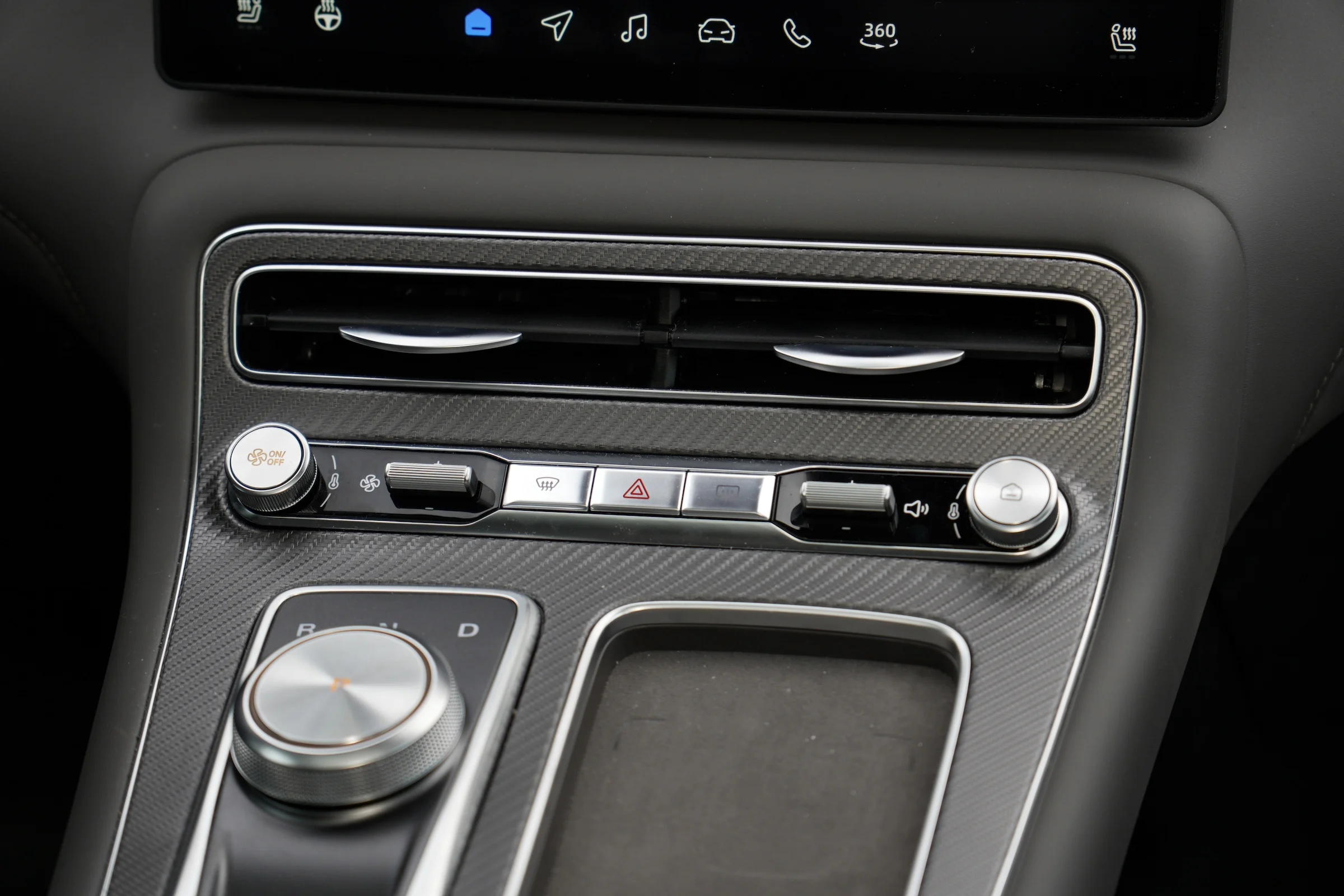 DUEL MGS6 EV vs Tesla Model Y Baghjuls MBB 588