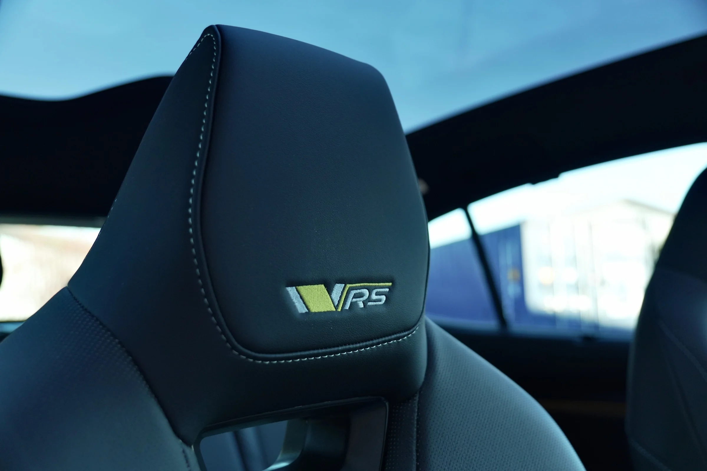 TEST Skoda Enyaq RS Coupé MBB 415