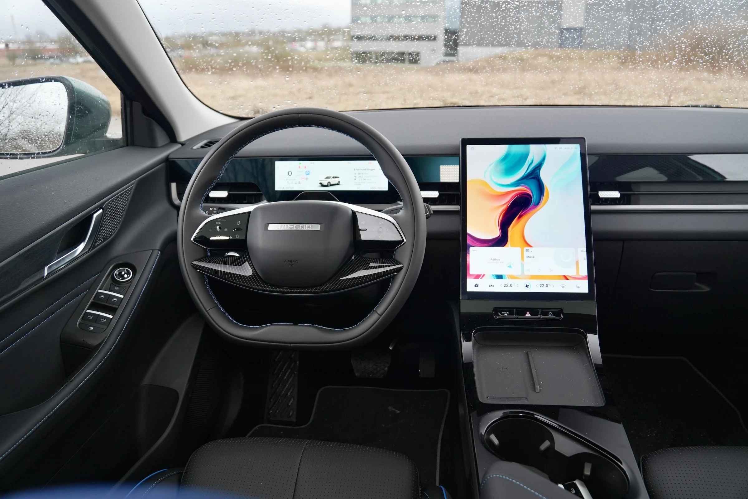 DUEL Jaecoo J5 EV vs Renault 4 E-Tech 143