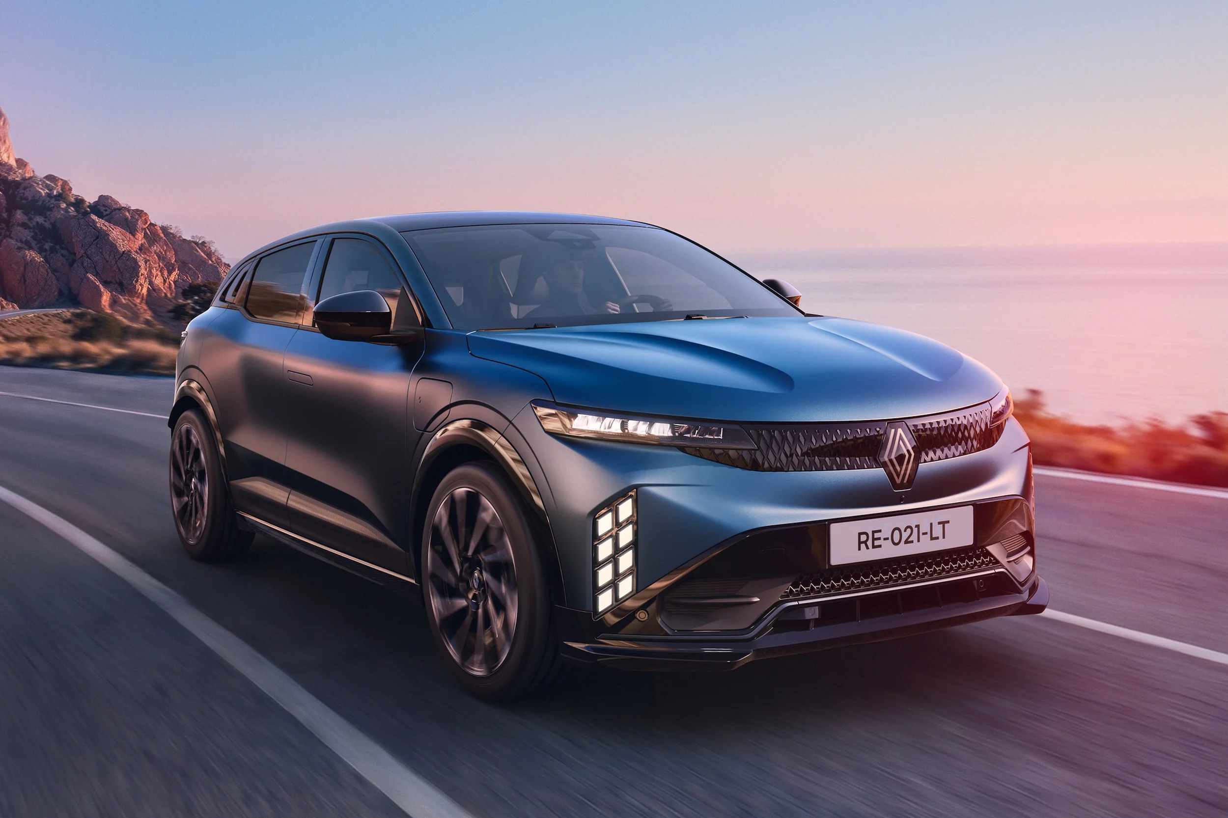 New-Renault-Megane-E-Tech-electric-5