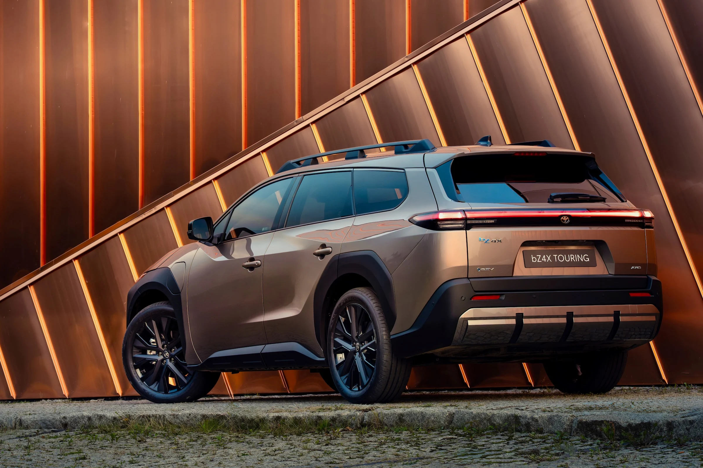 Toyota bZ4X Touring 01