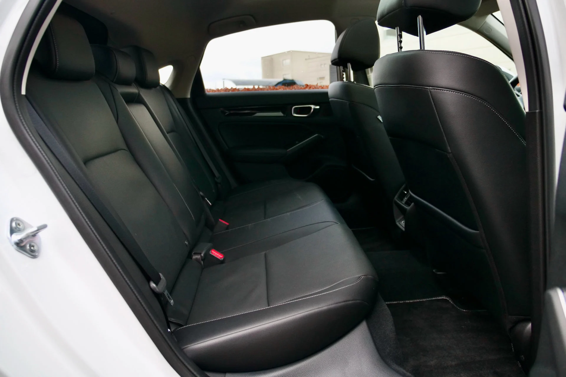 DUEL Honda Civic Hybrid vs Mazda 3 X 9414