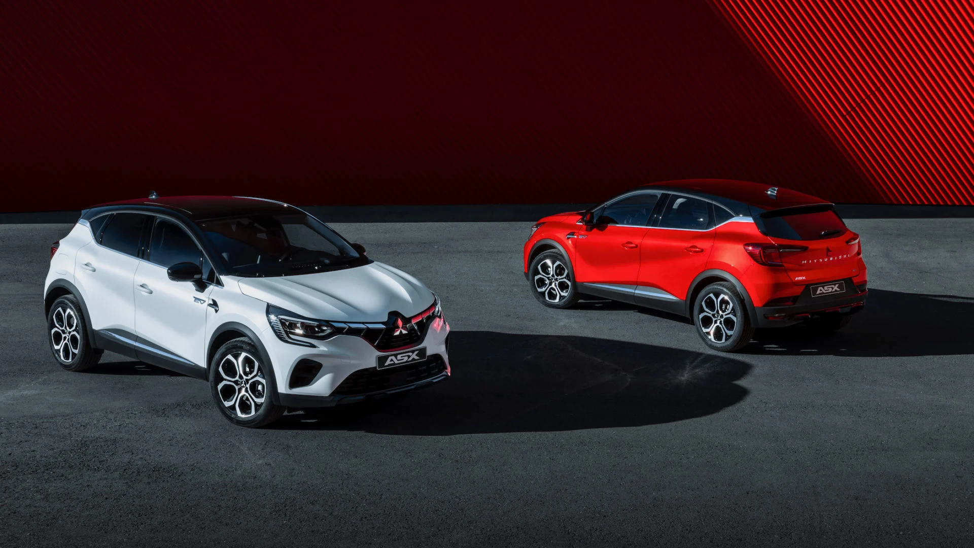 23MY_ASX_PHEV_Instyle_Hybrid_image_range_shot_PR