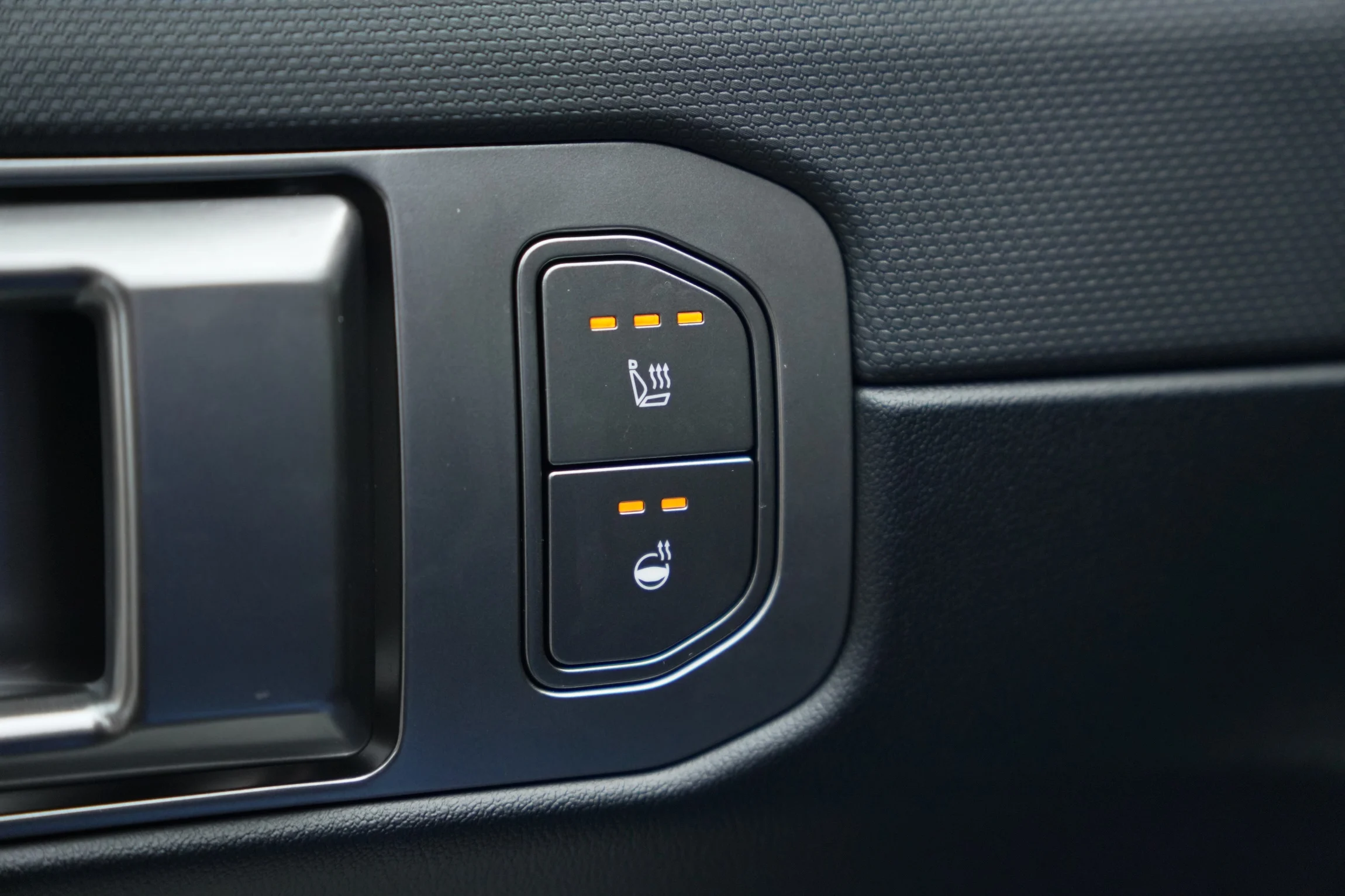 Kia EV4 LR vs VW ID.3 Max+ MBB105