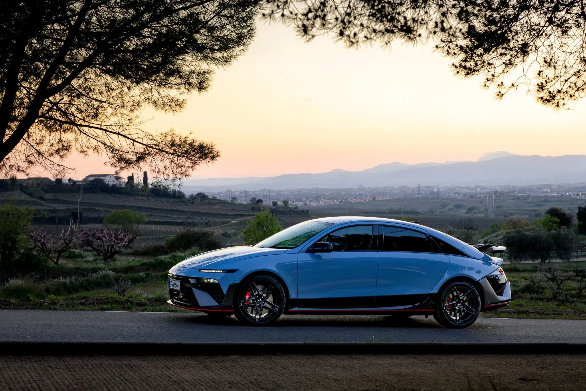 Hyundai Ioniq 6 N-6