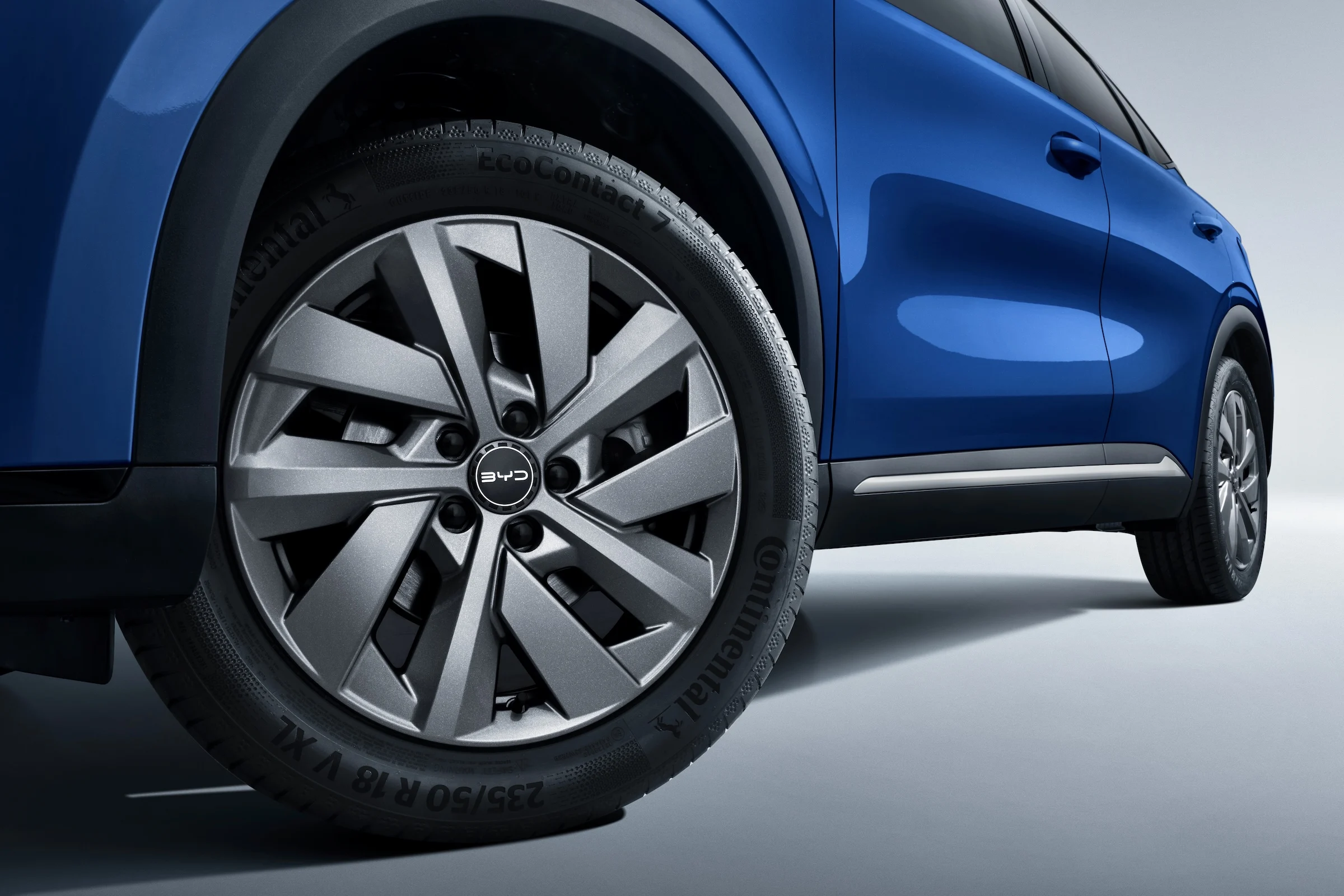 010-ATTO3 LHD Exterior Wheel-hub download JPG