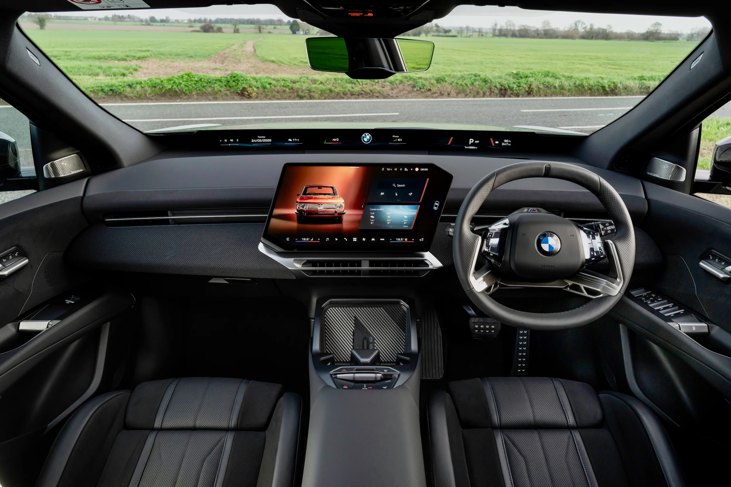 P90630967 highRes bmw-ix3-50-xdrive-m-