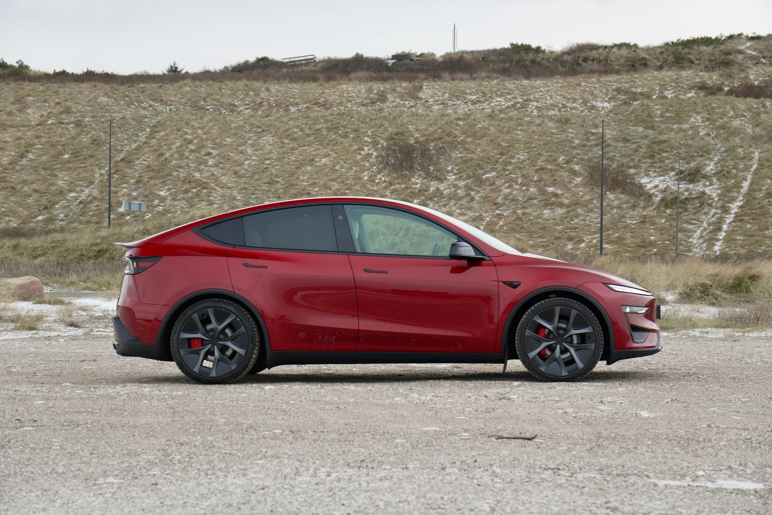 TEST Tesla Model Y Performance MBB 7989