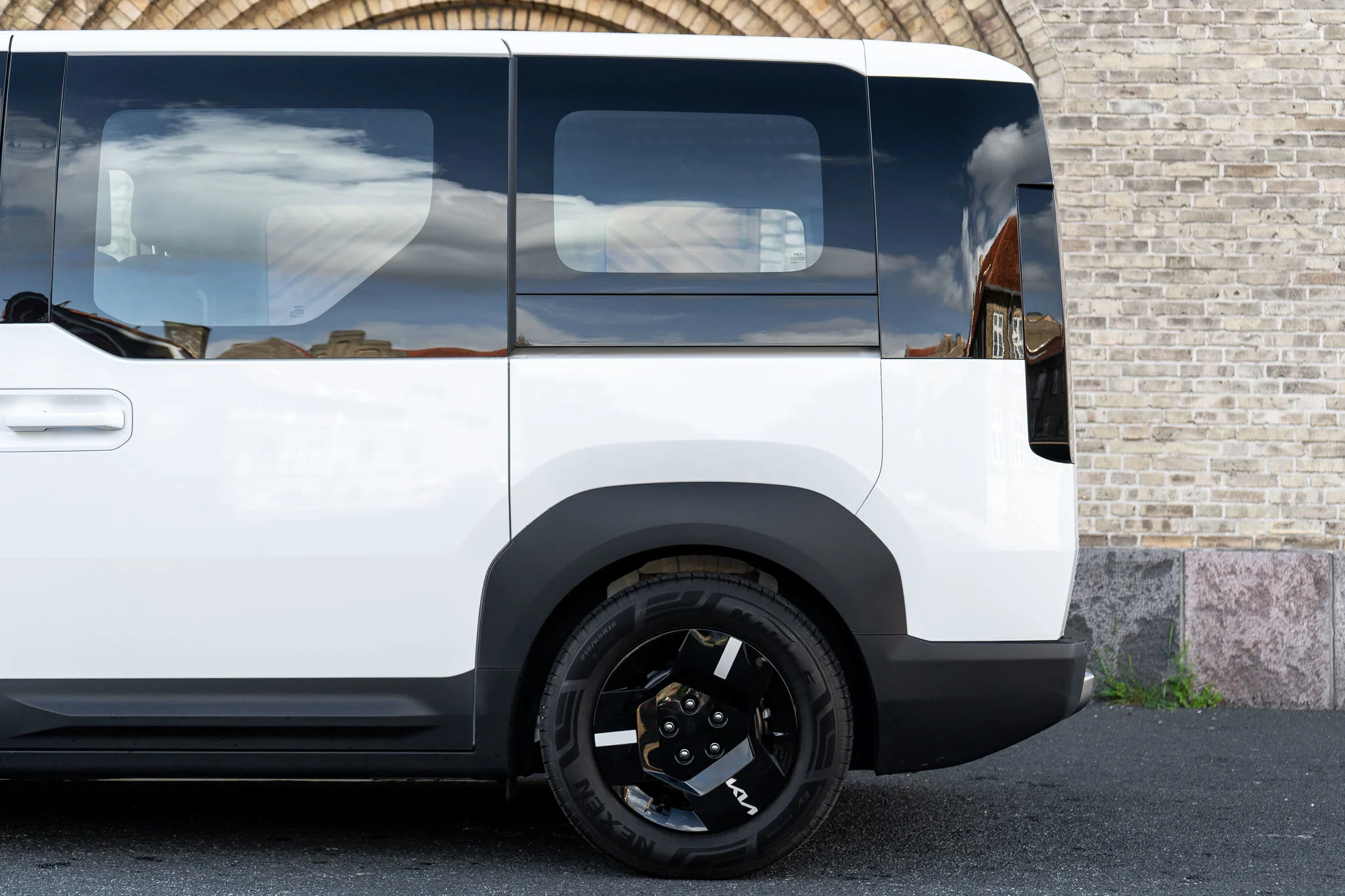 Kia PV5 Standard Range-25