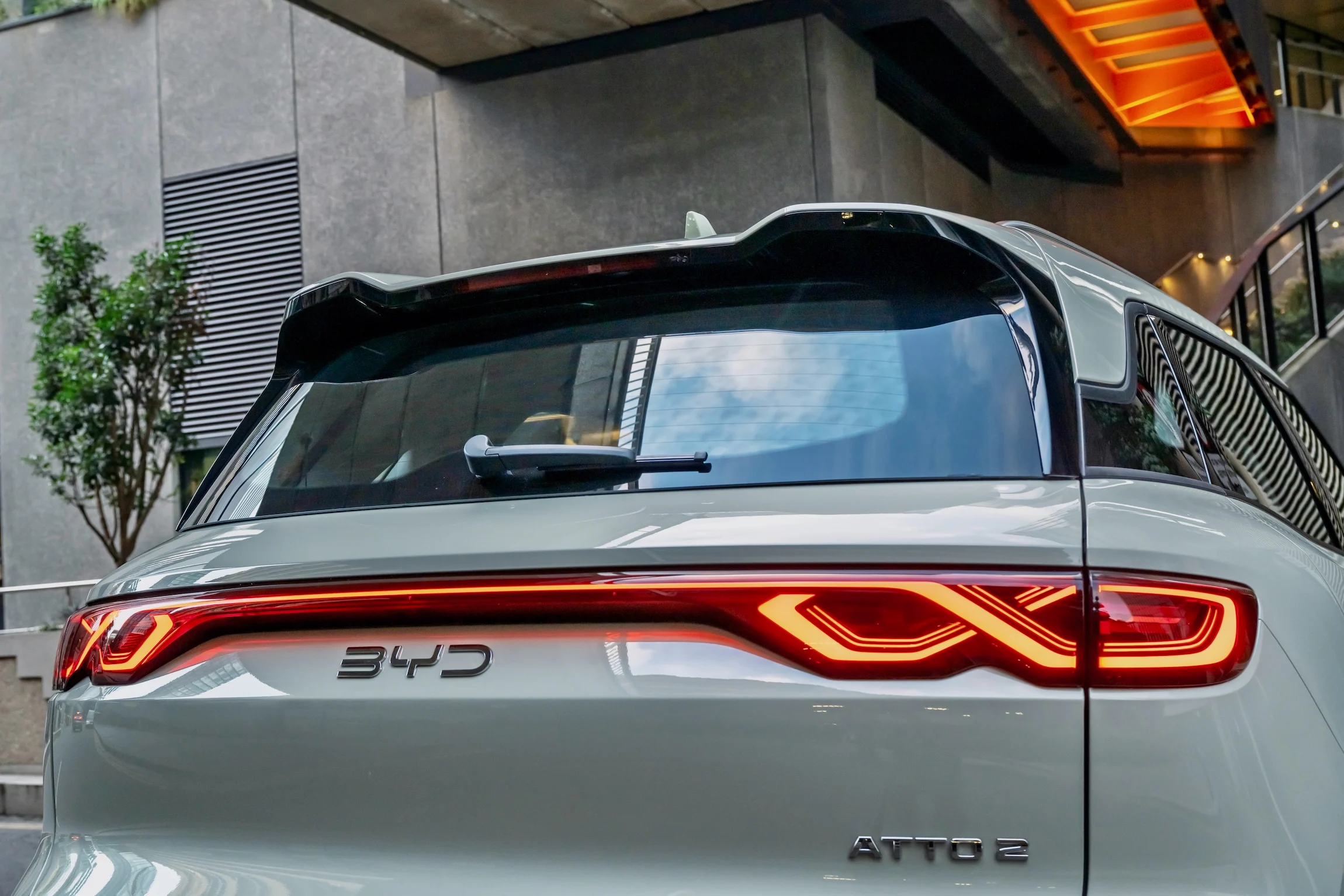 BYD ATTO 2 Hiking Green 006