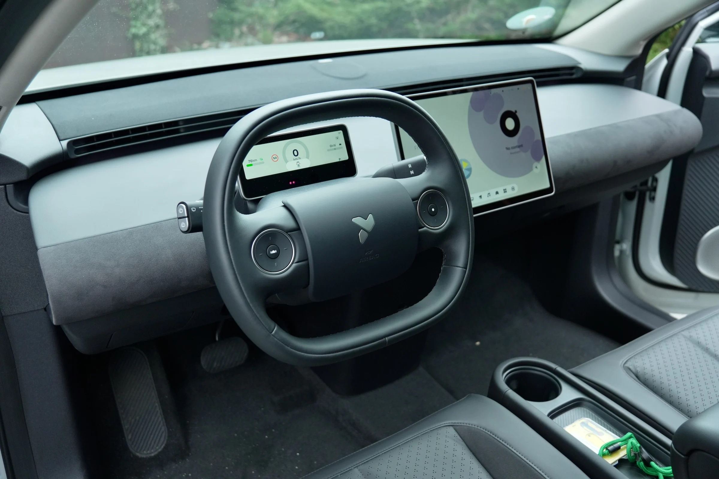 DUEL Firefly vs Renault 5 52 MBB 018