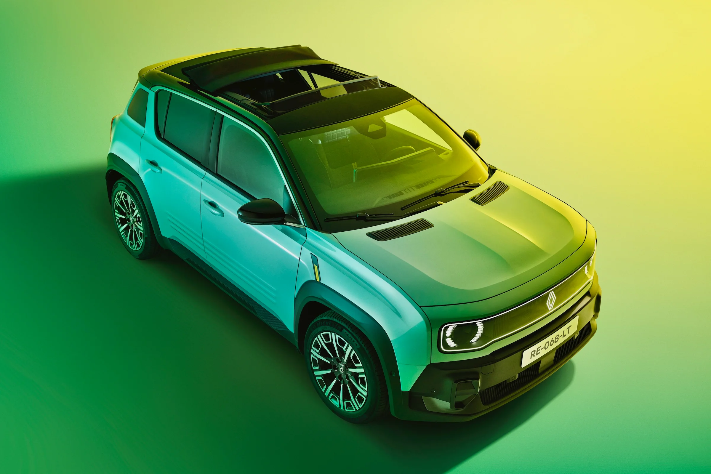 Renault-4-E-Tech-electric-kopi 7