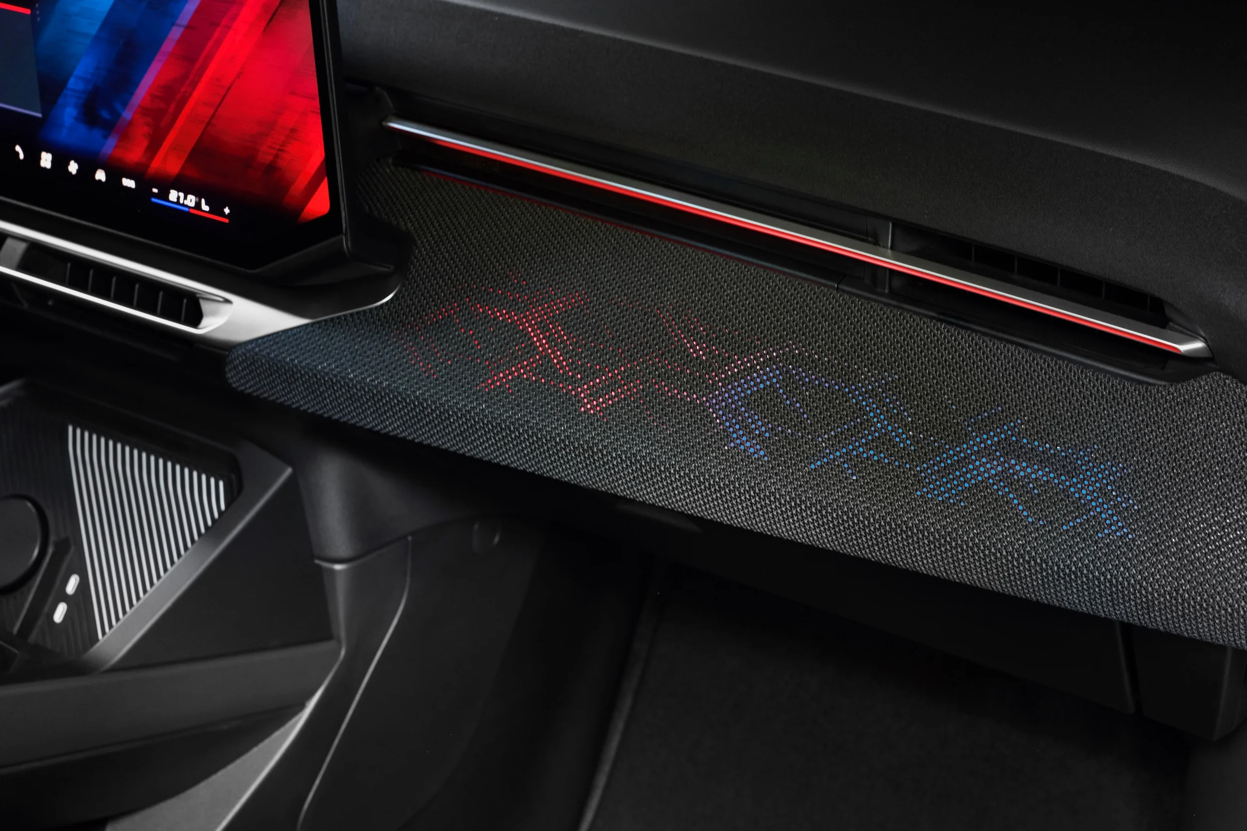 P90659777 highRes the-new-bmw-ix3-m60-