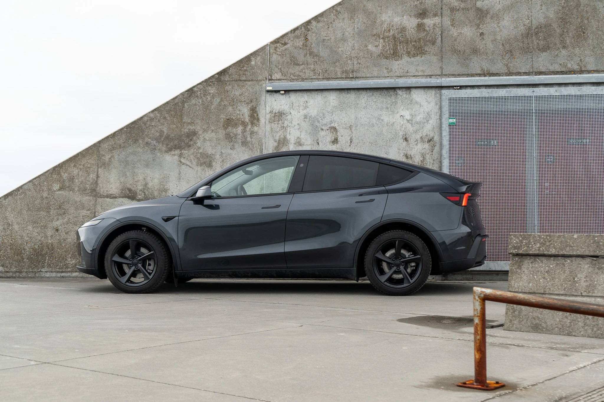 Tesla Model Y Baghjulstræk-10