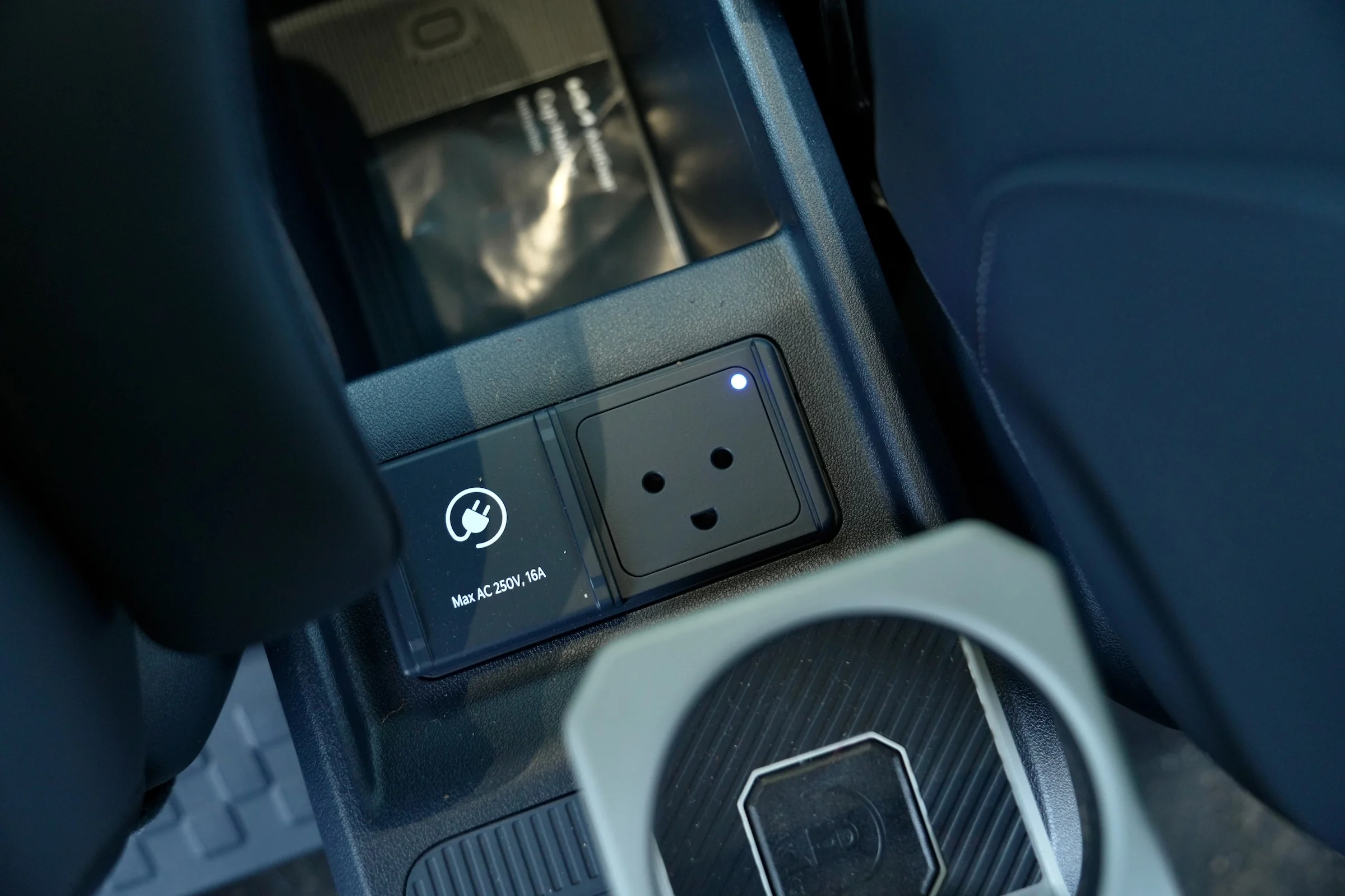 TEST Kia PV5 Passenger LR MBB 234