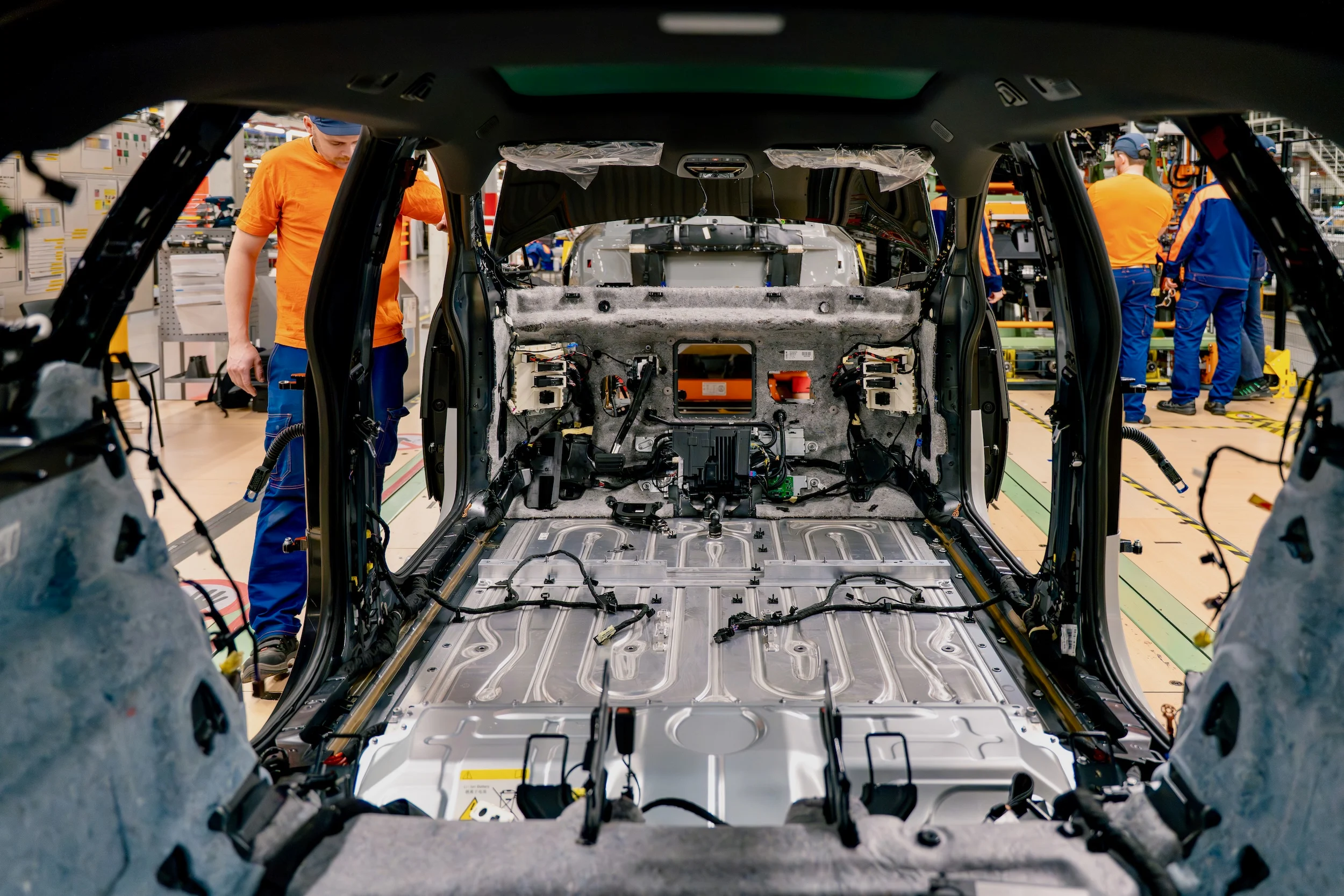 Volvo-EX60-Start-of-Production-2